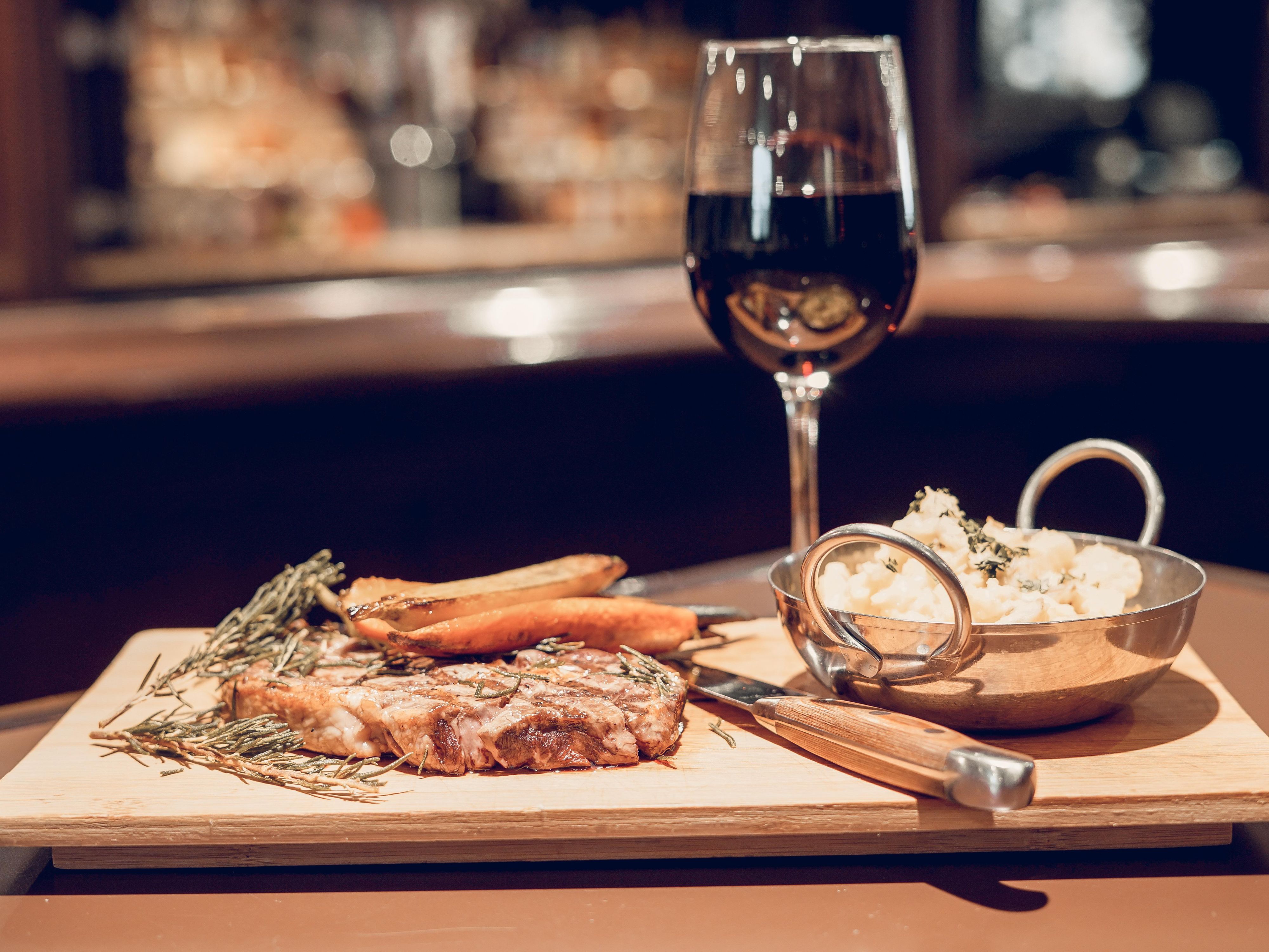 The Blue Horse Restaurant and Bar features a fully stocked Bluegrass bourbon bar, an all-day menu of our own distinctive Kentucky cuisine, an extensive Breakfast Buffet, and inviting outdoor seating. Open daily. Room Service available daily. We’re also part of the Urban Bourbon Trail!