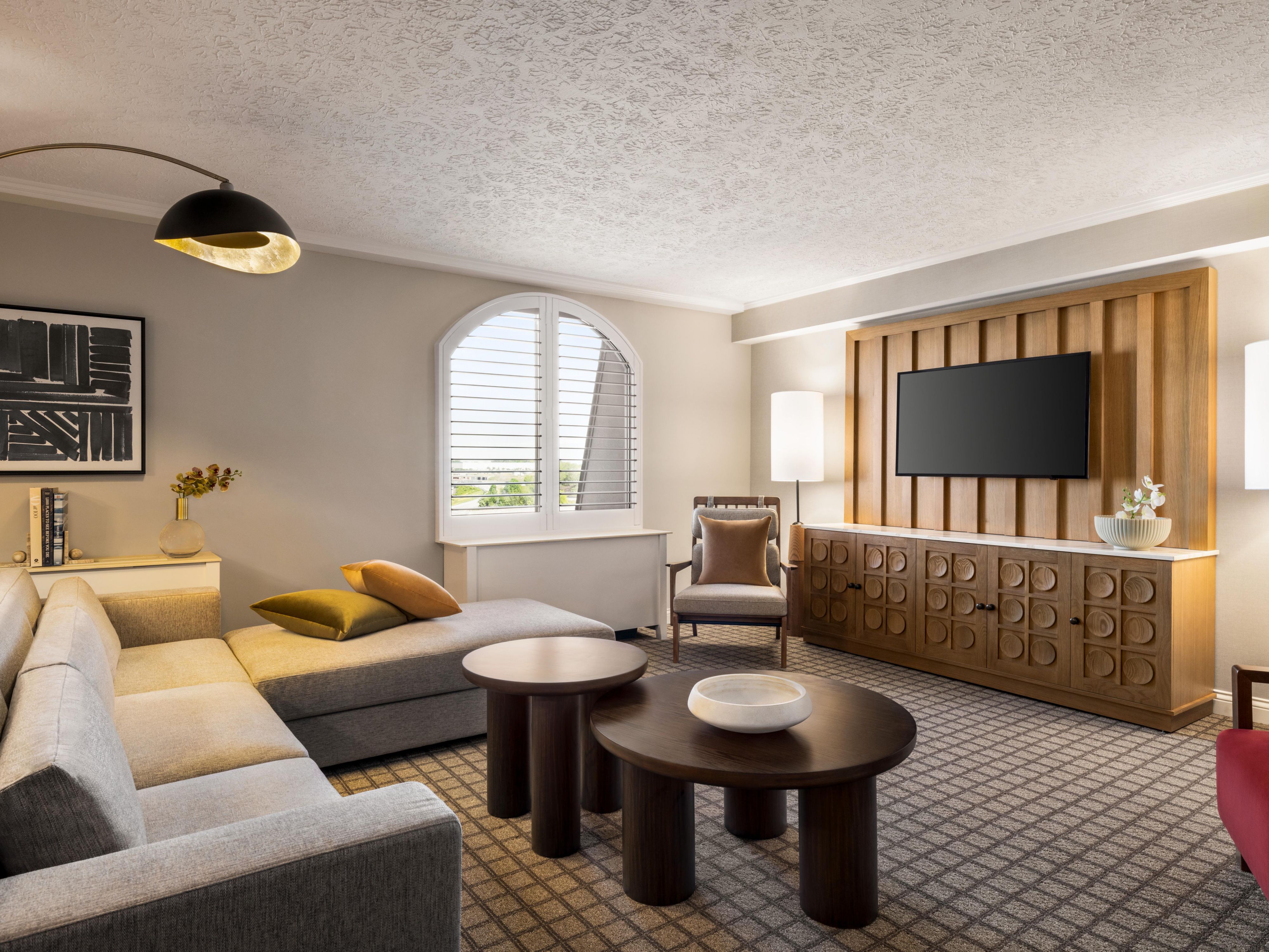 Lounging area in the presidential suite