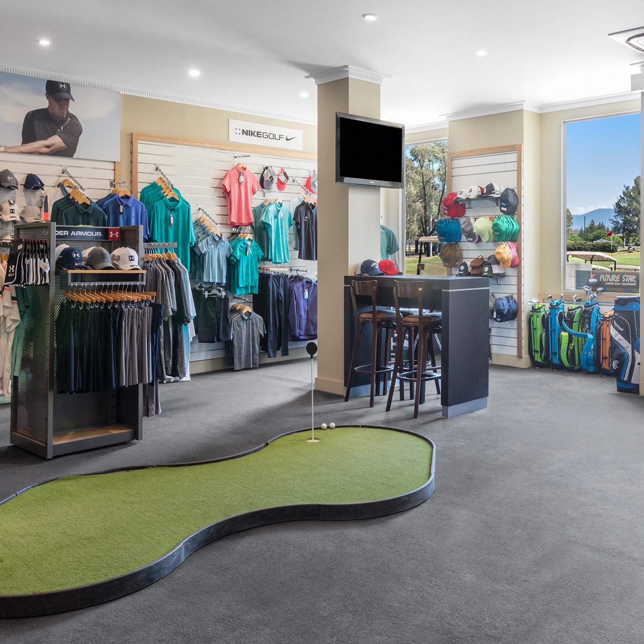 Golf Pro Shop at Crowne Plaza Hunter Valley
