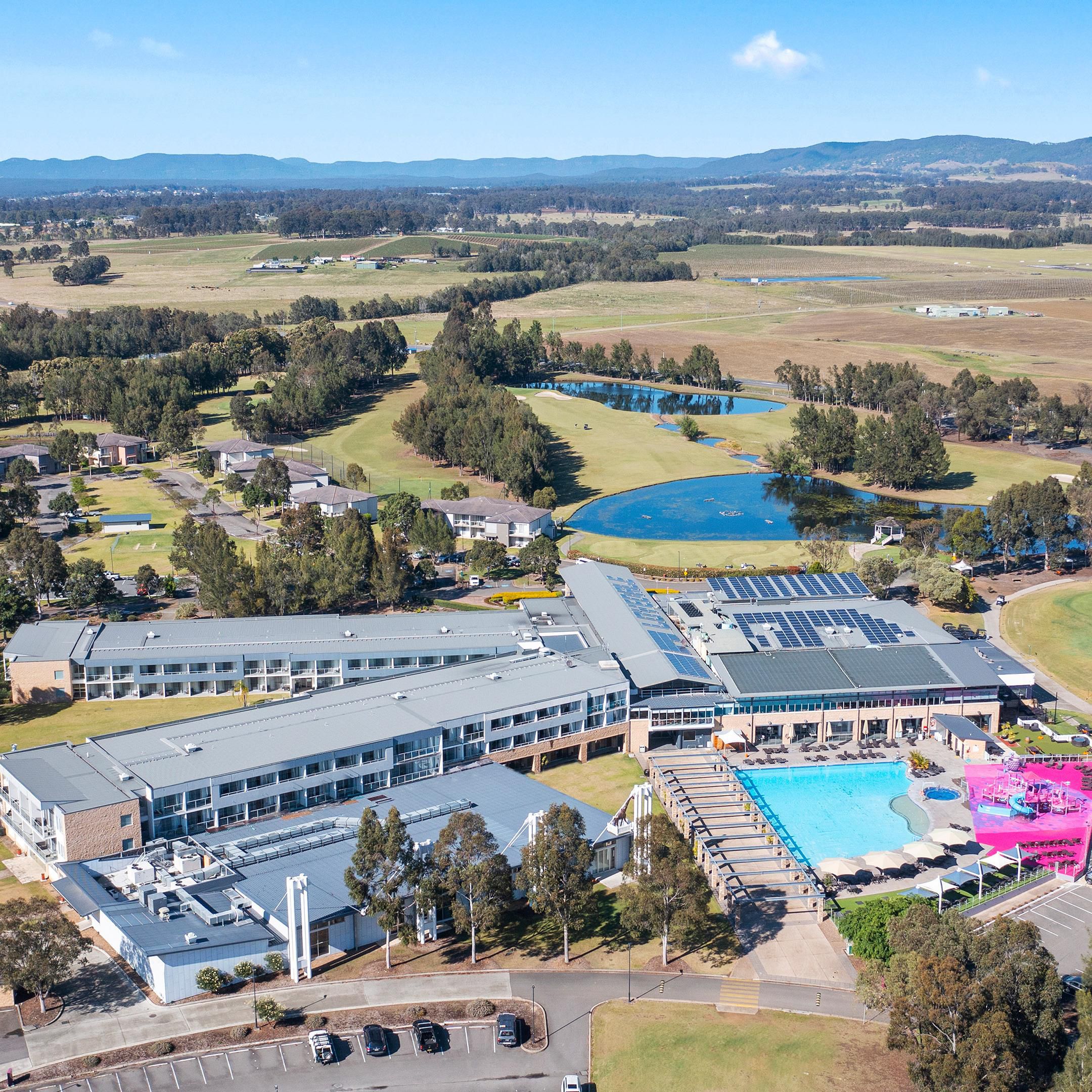 Crowne Plaza Hunter Valley Aerial View