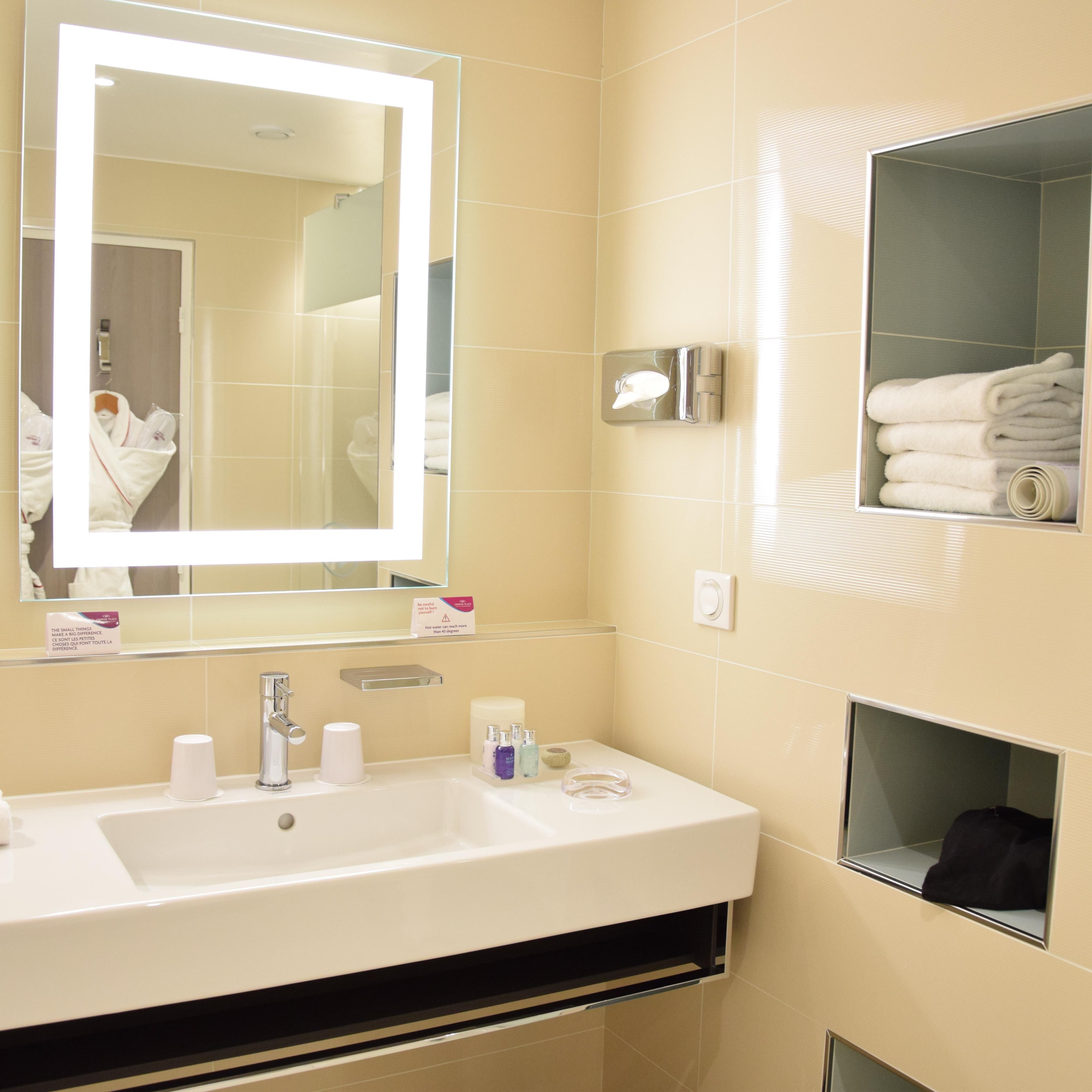 Bathroom fully equiped with welcome amenities
