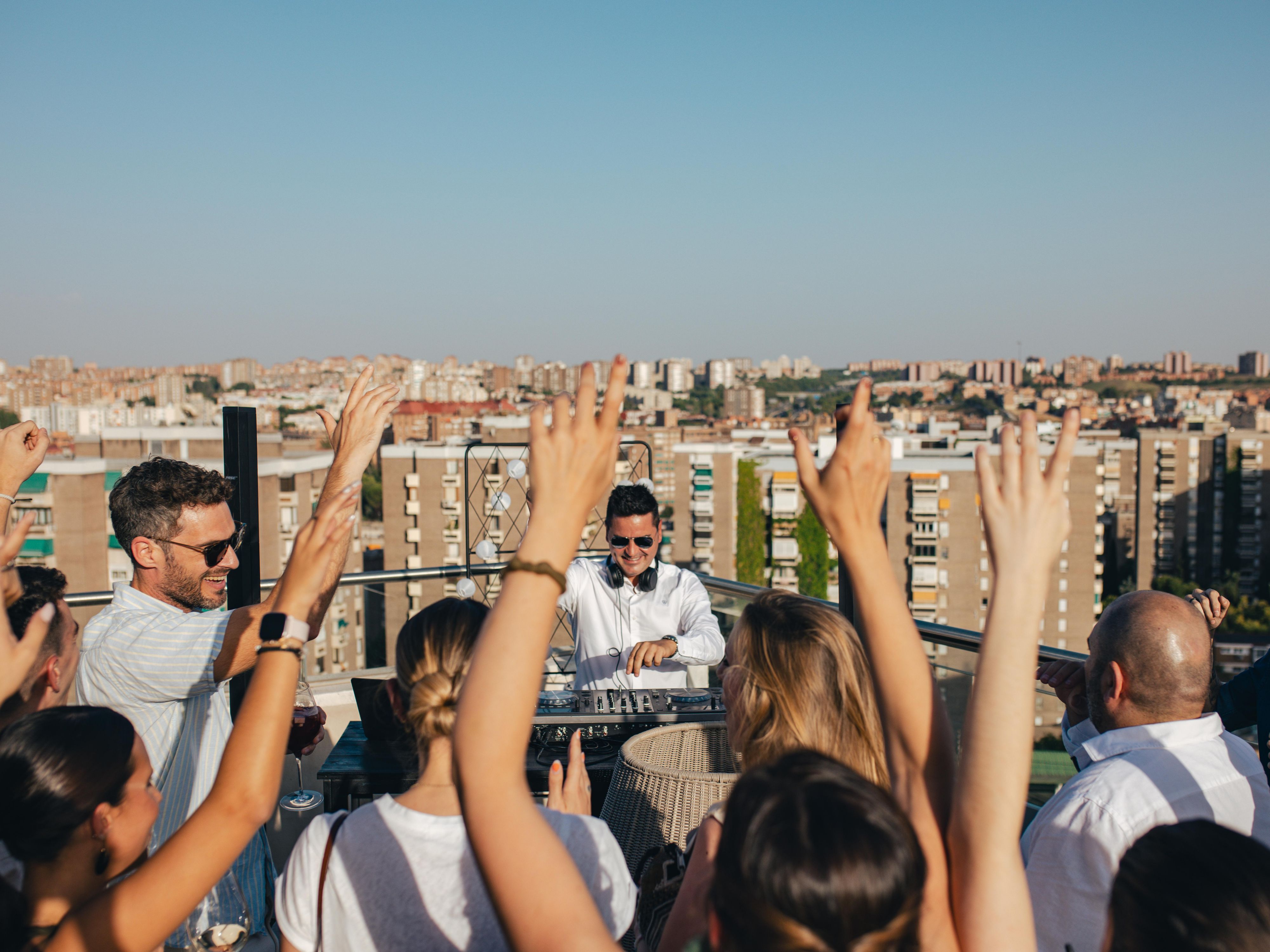 Host an event in our indoor and outdoor rooftop venue, offering captivating, panoramic views of the city of Madrid that are sure to leave your attendees stunned. With a tranquil ambience and inviting seating, our rooftop provides a unique space with a flawless backdrop for any event or meeting.