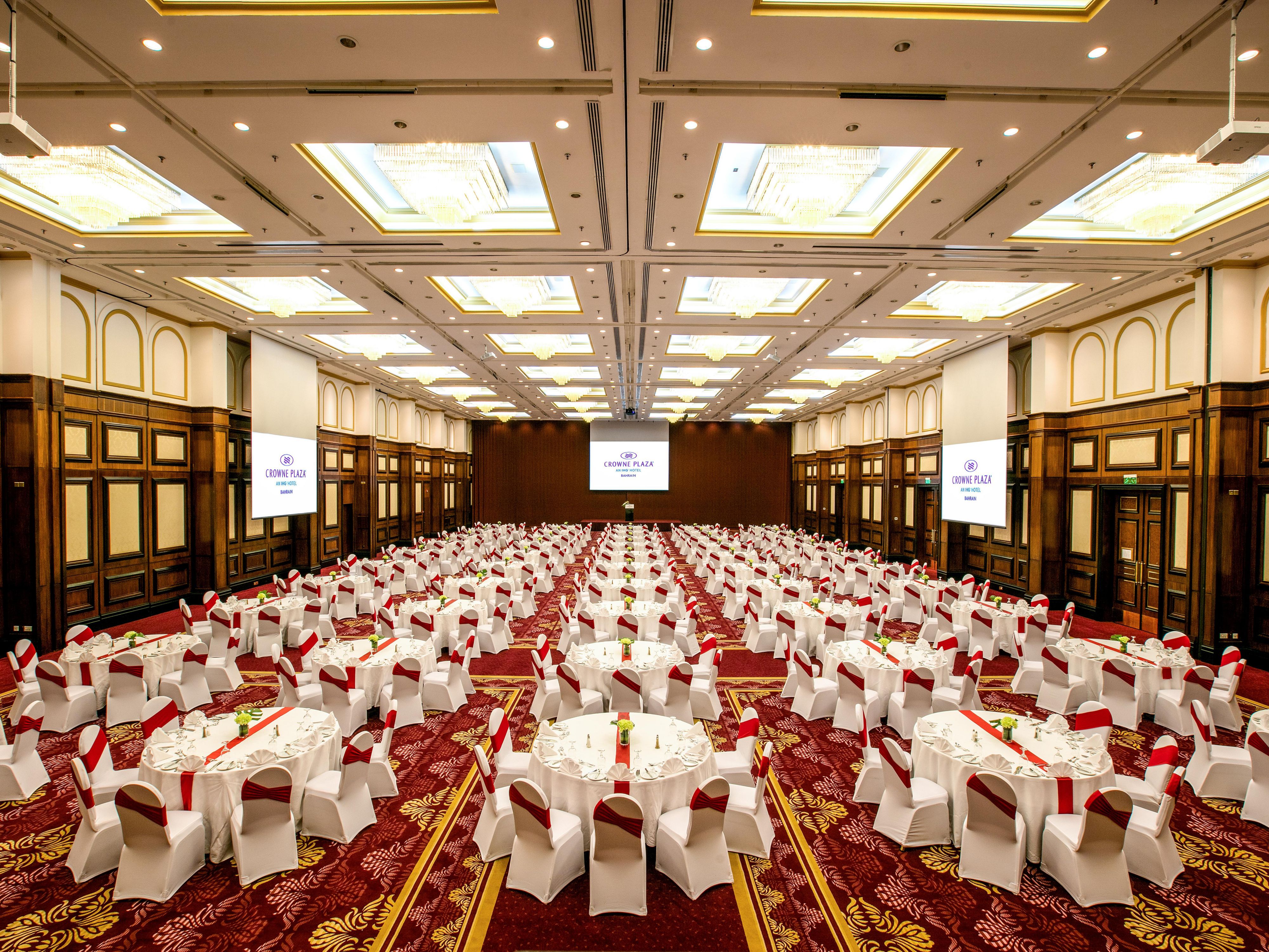 Bahrain Conference Centre, is a leading venue for conferences
and exhibitions, catering to more than 2000 delegates.
Supporting the 1,200 square meters of primary conference and
banqueting area, is a further 8 individually appointed meeting
rooms, a VIP lounge and a large lobby and pre-function area.