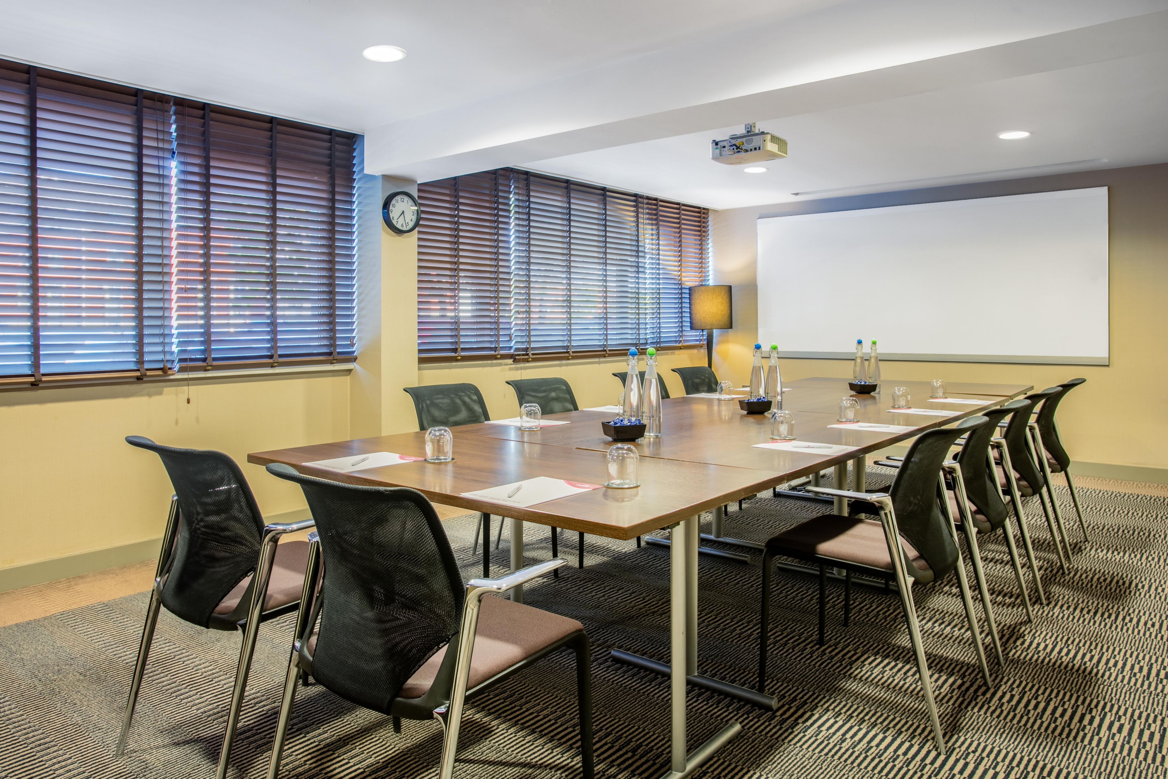 Crowne plaza manchester airport manchester airport hotel