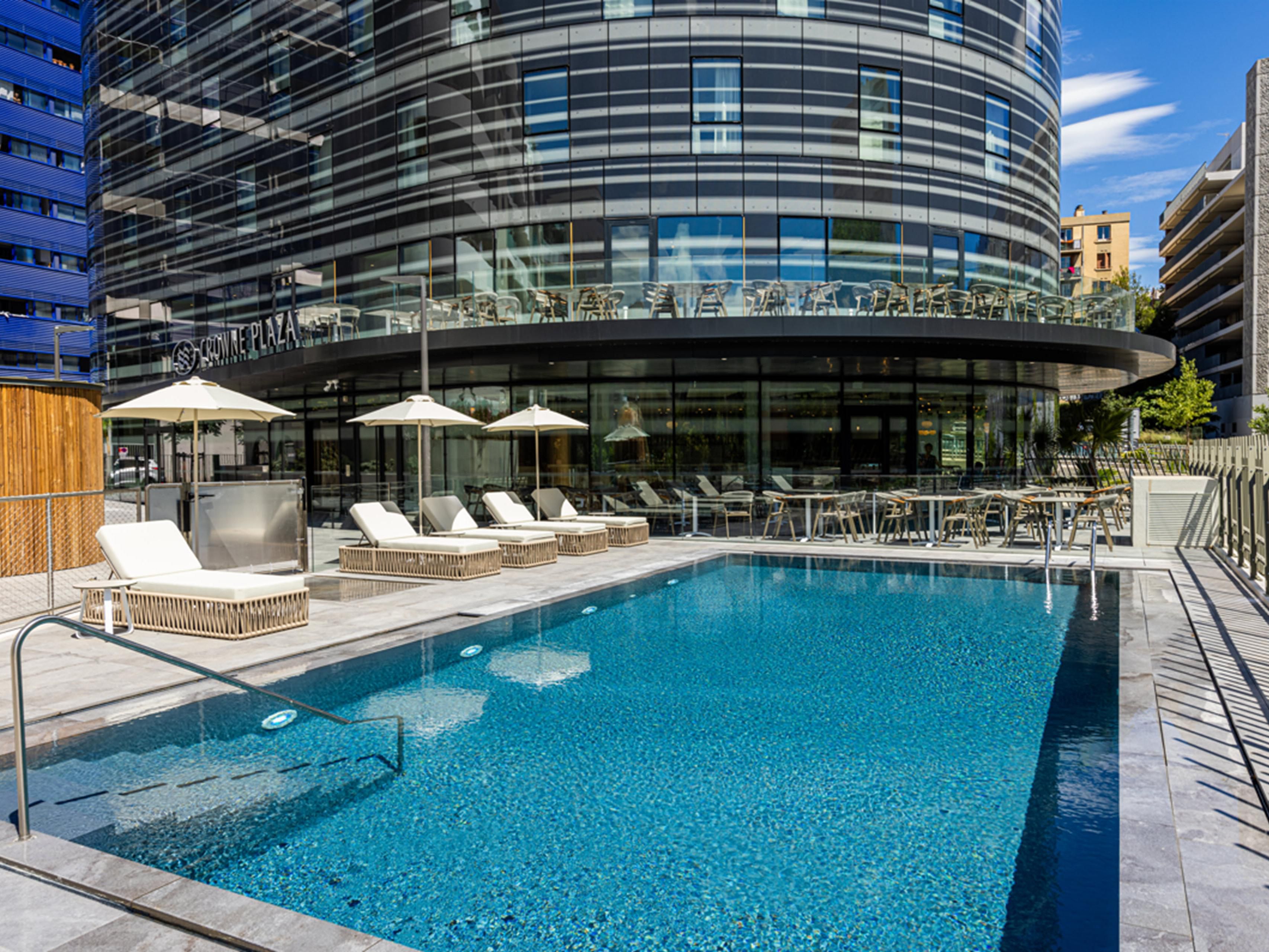 Heated outdoor seasonal pool