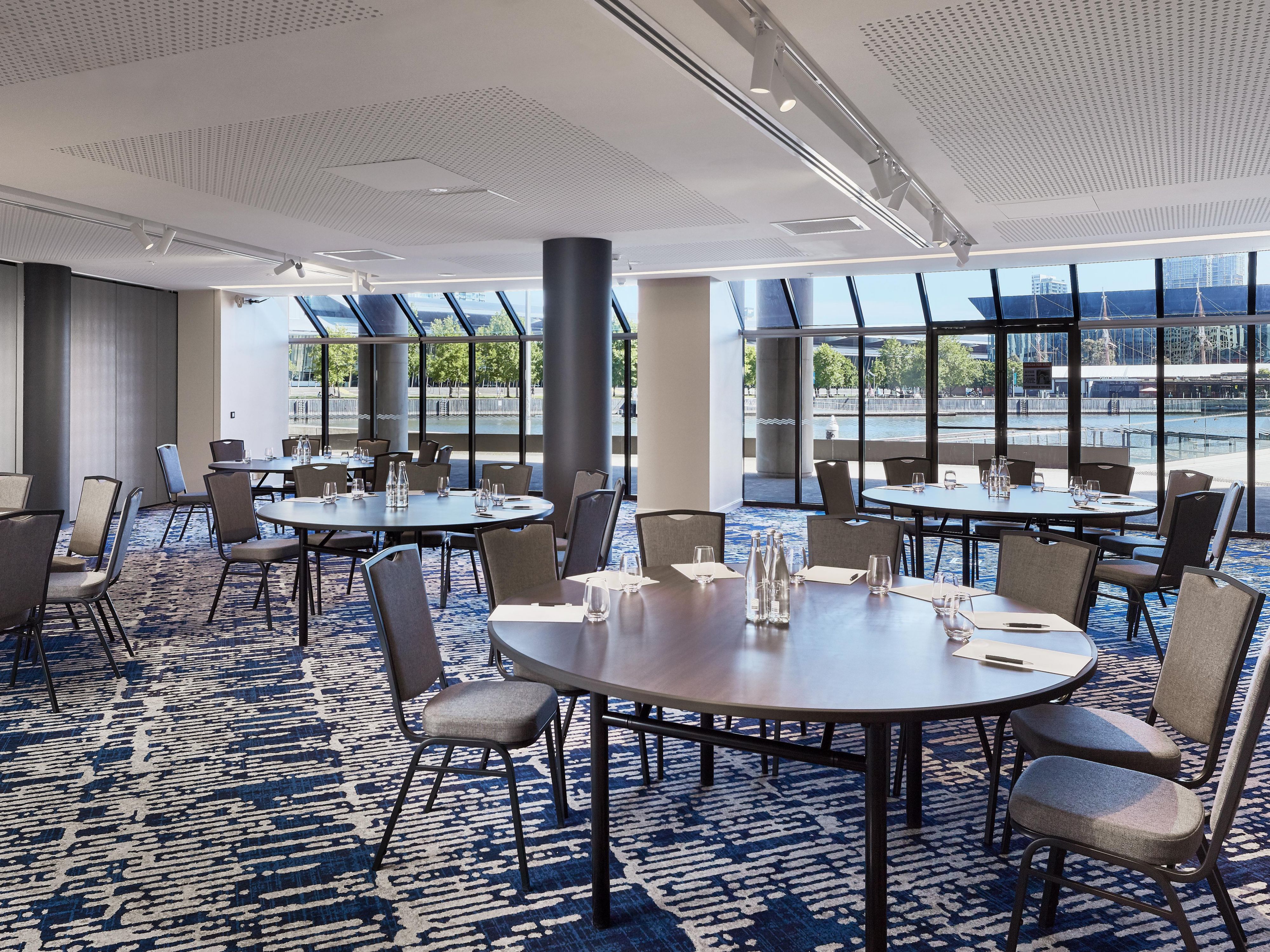 With six interconnecting studios and an additional four bespoke boardrooms and meeting rooms, Crowne Plaza Melbourne's dedicated event spaces can be tailored to perfectly cater to the needs of your event.