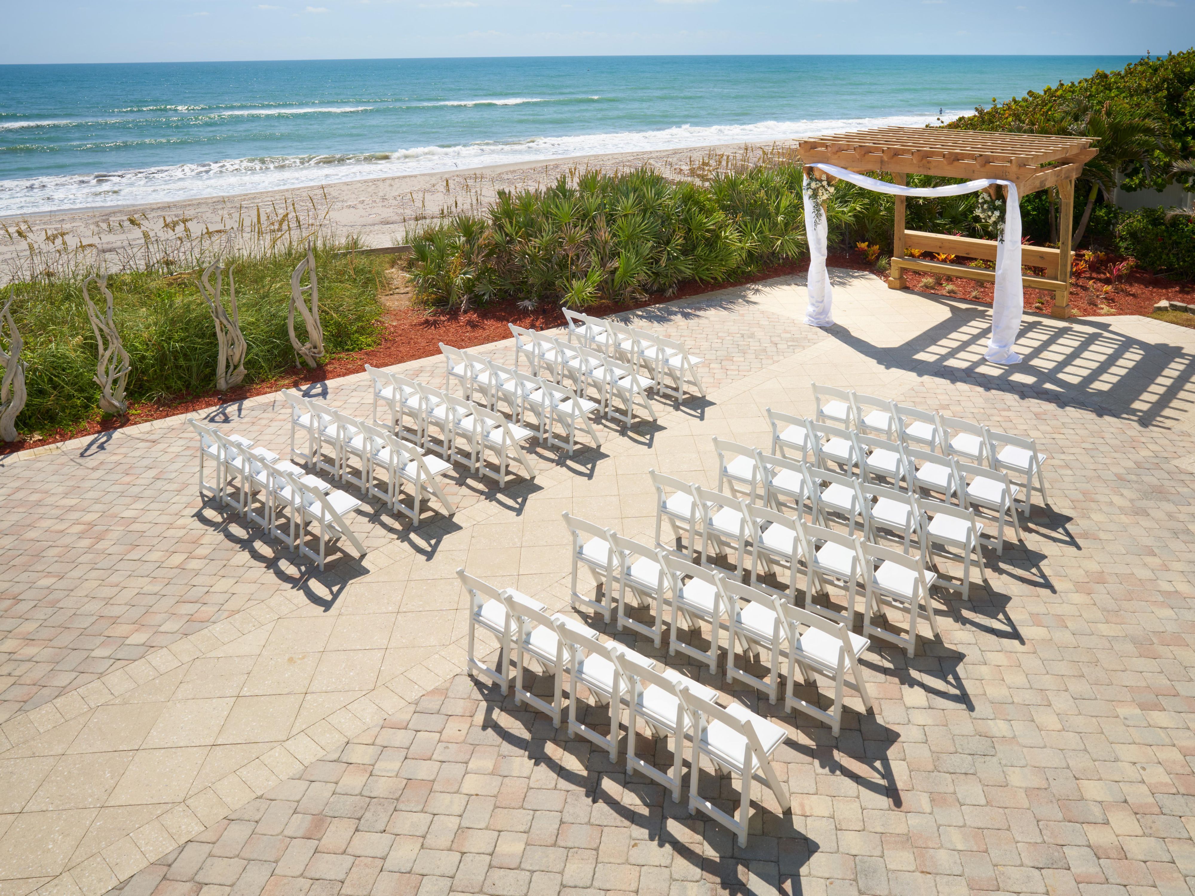 Looking for the ideal wedding venue on the beach? Celebrate your special day at our beautiful oceanfront hotel. Our experienced team will help you plan every detail to perfection. We offer a variety of indoor and outdoor spaces, including our 4,420 square feet grand ballroom, as well as wedding packages to make the entire planning process seamless.