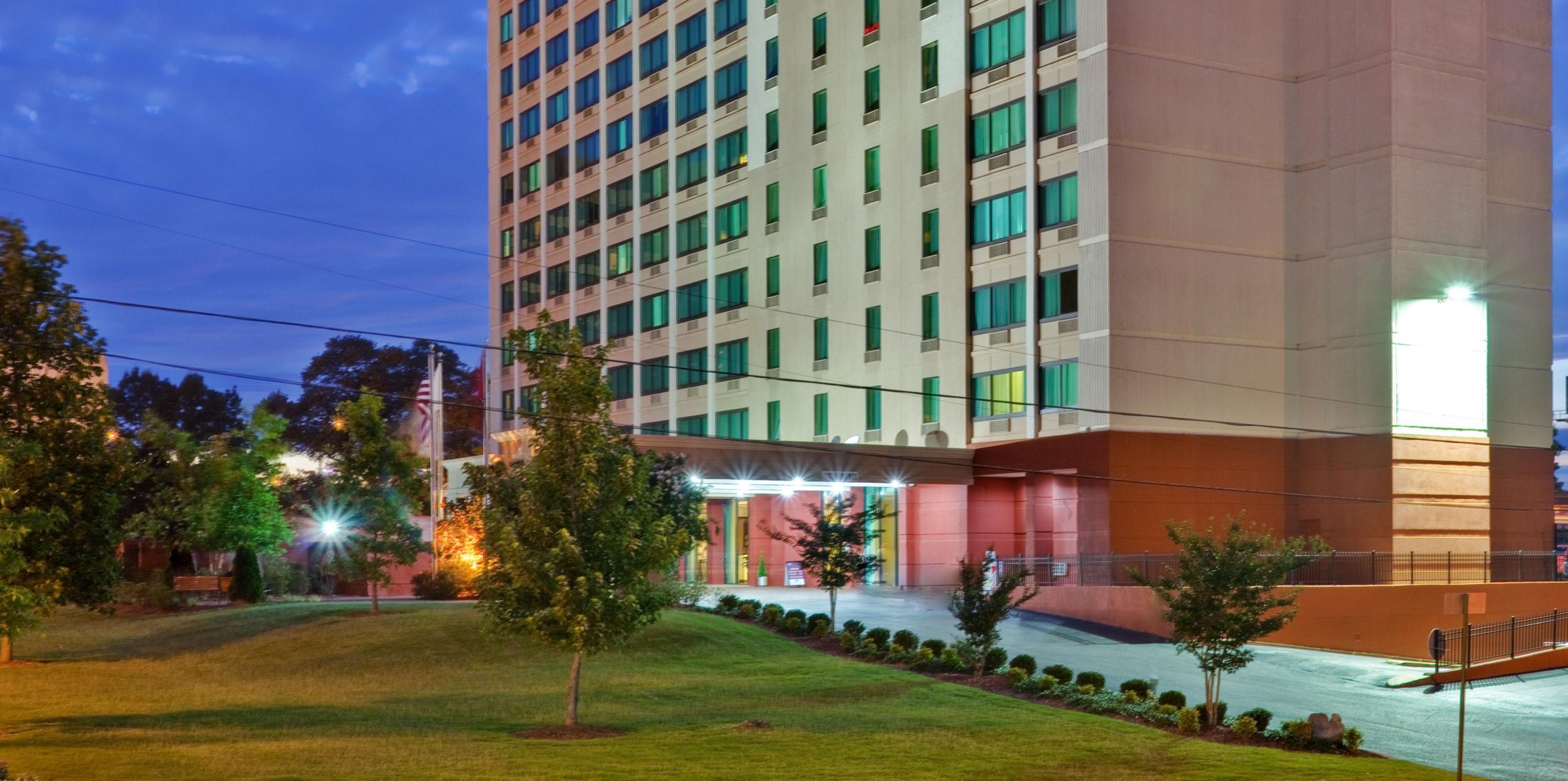 Crowne Plaza Memphis Downtown