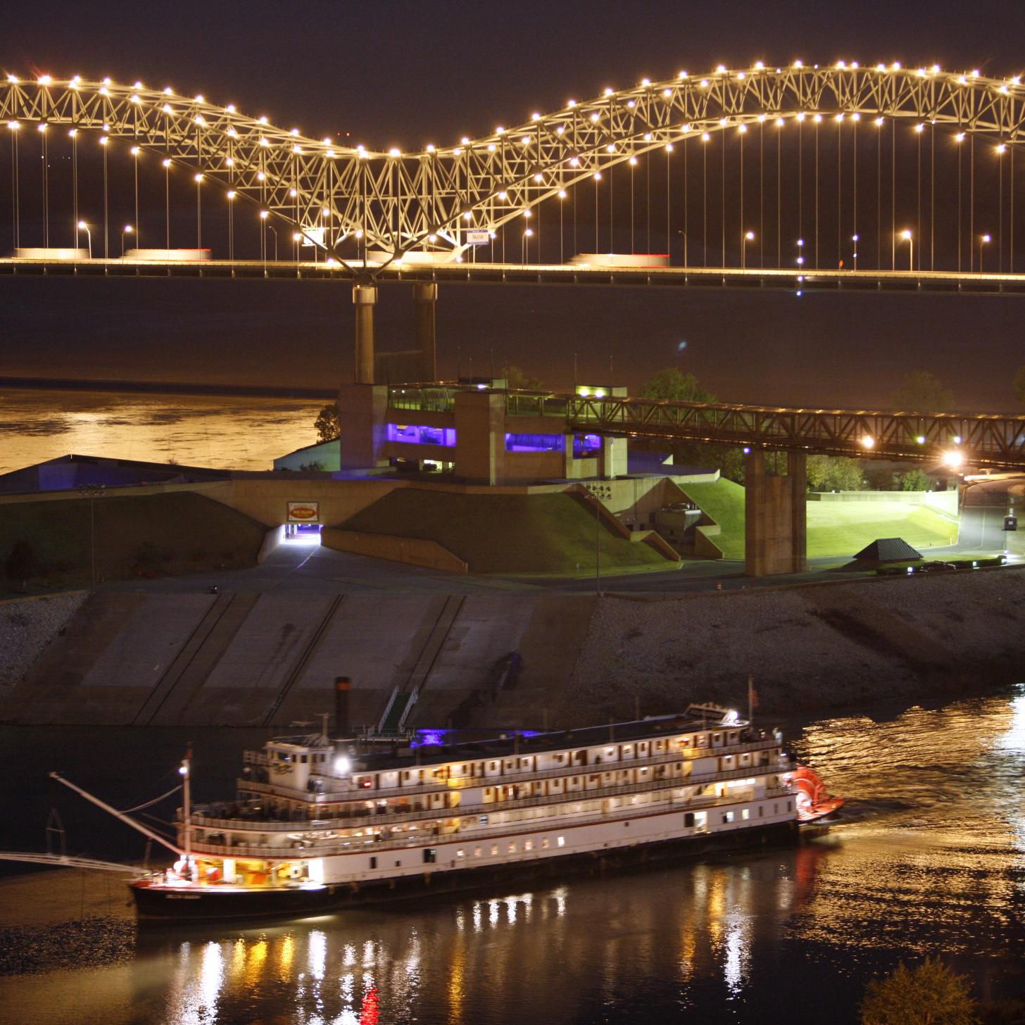 Memphis Queen Paddleboat on the Mississippi River
