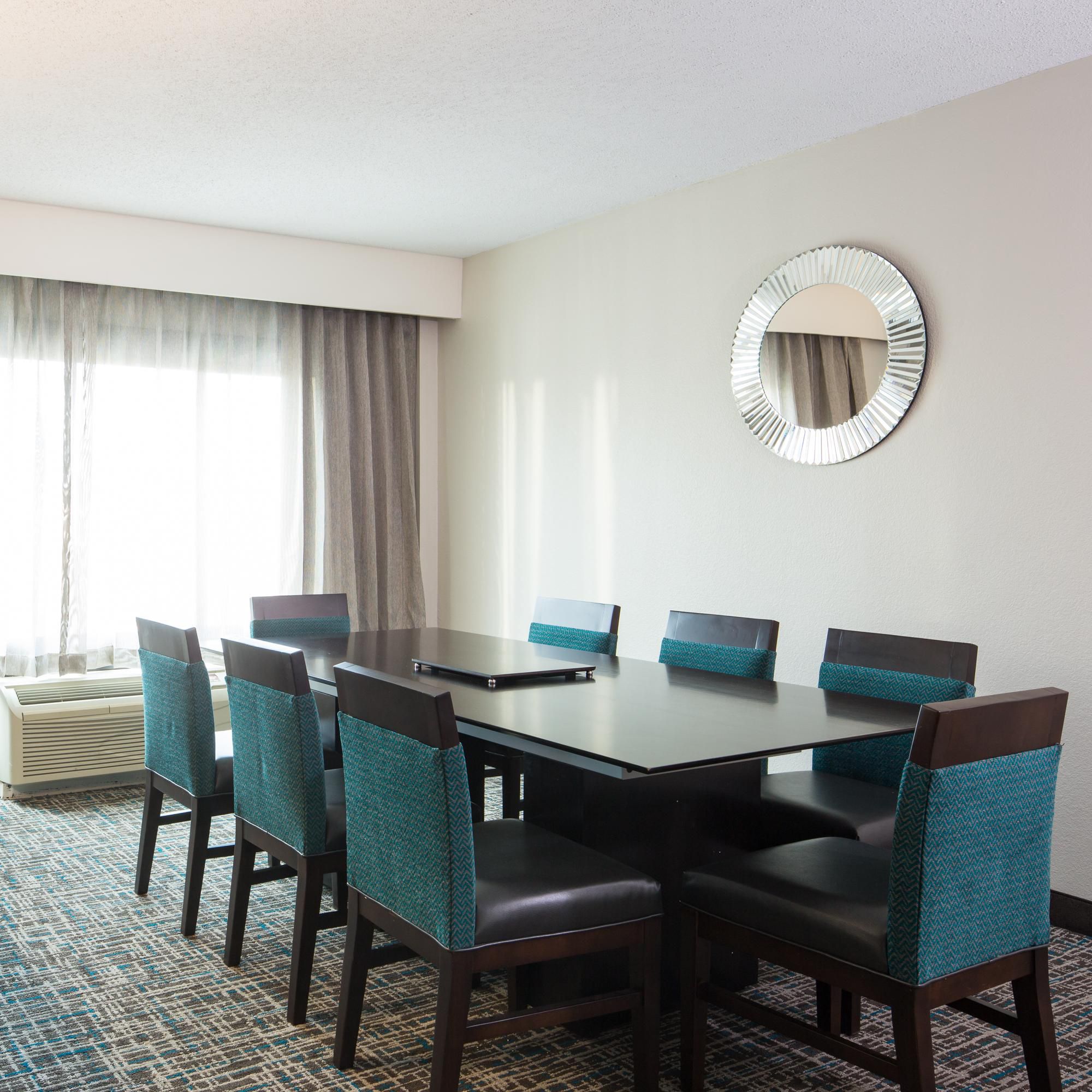 Look no further than the Crowne Plaza Memphis for a board meeting