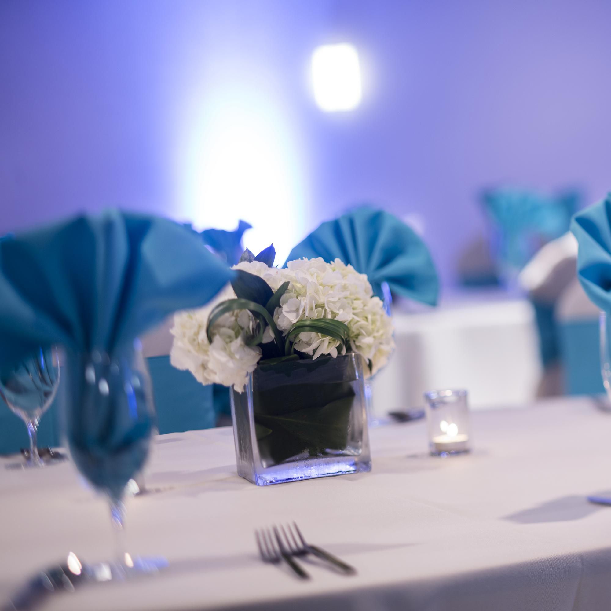 Host your Memphis wedding reception at our downtown hotel