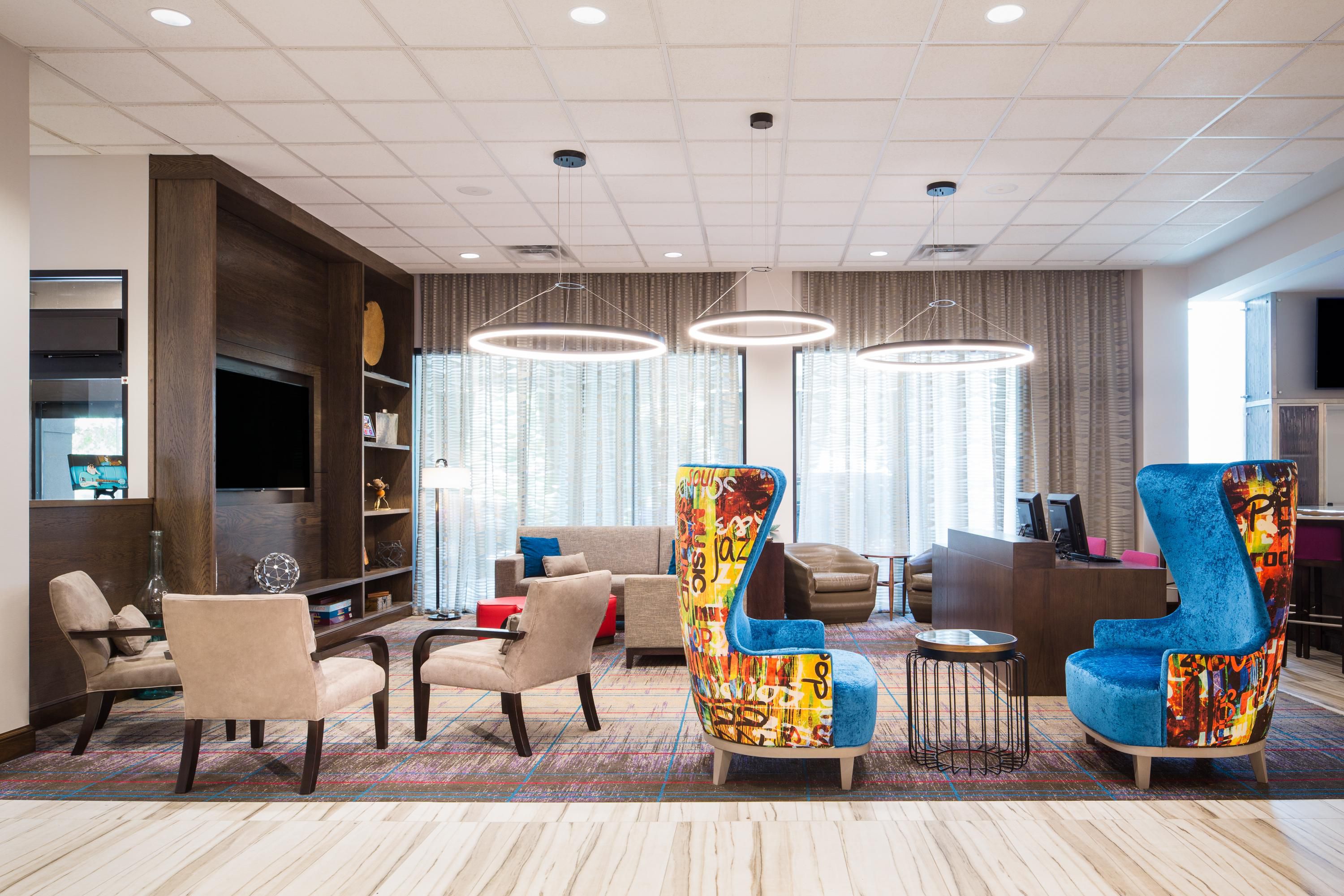 Our blues themed hotel is your perfect stop in downtown Memphis