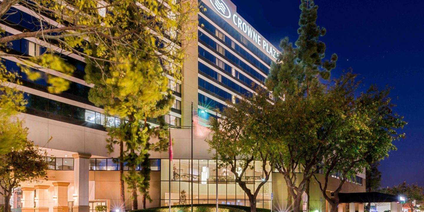 Milpitas Hotels Near San Jose Airport Crowne Plaza San Jose Silicon Valley