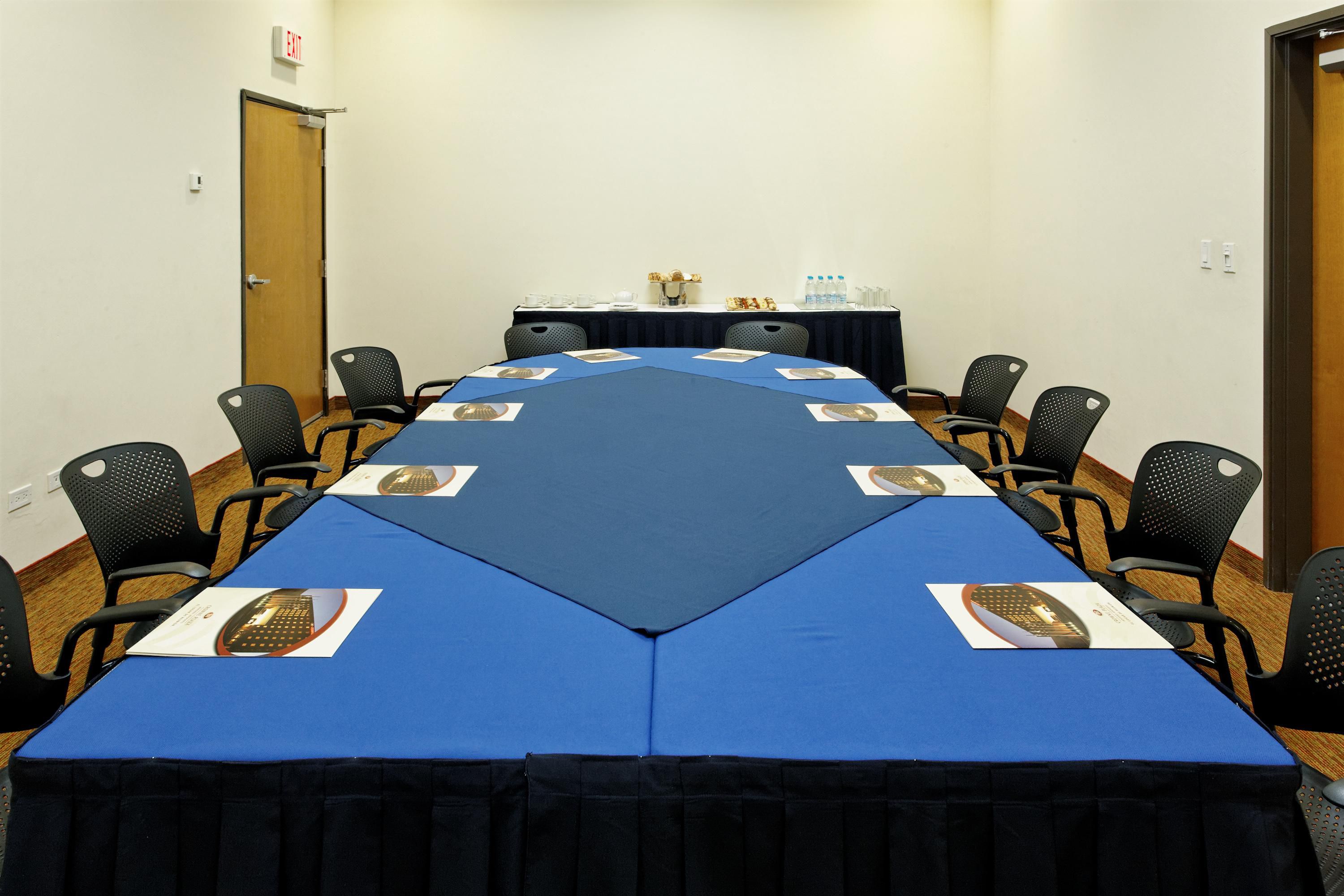 Meeting Room: Santa Rosa