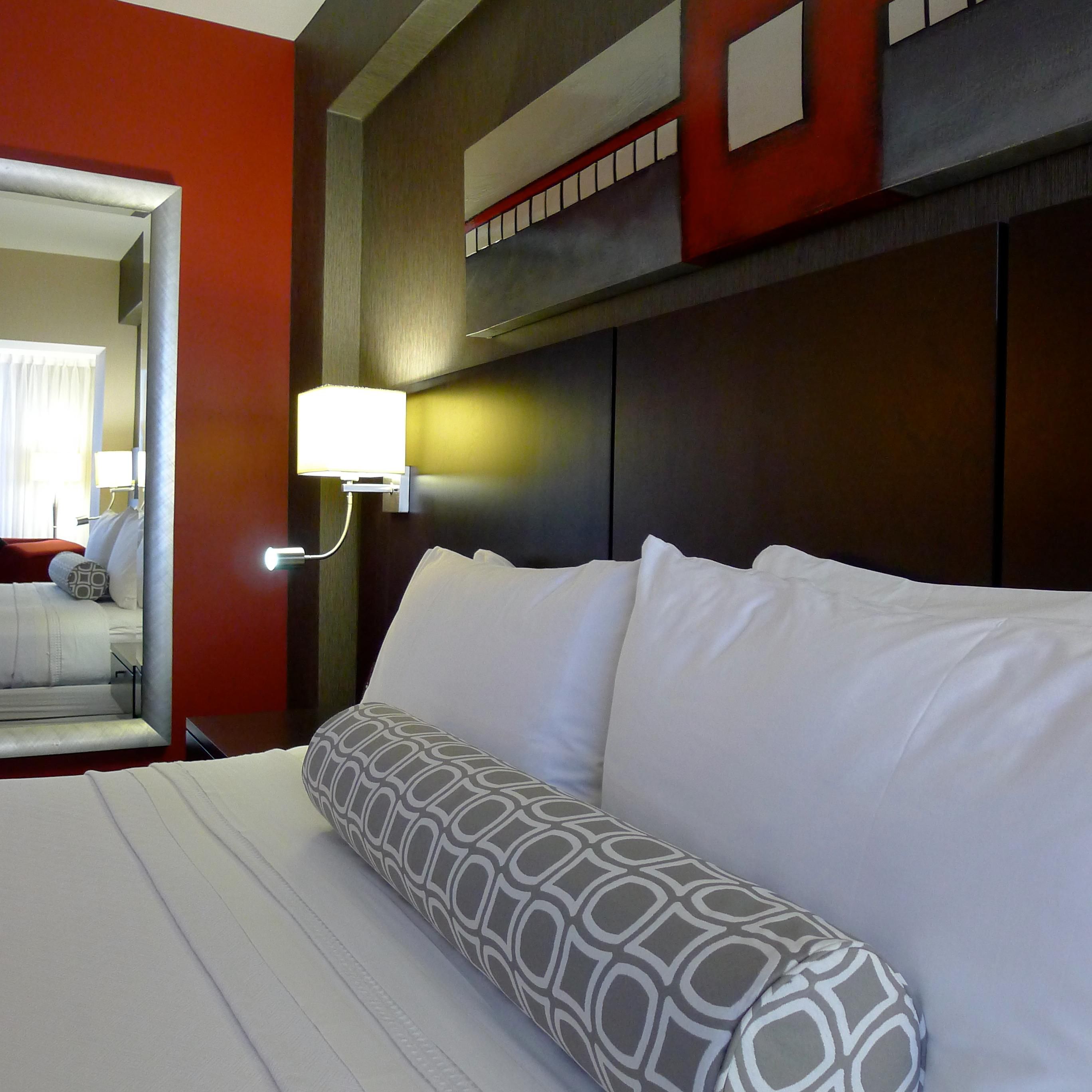 Montreal Airport Hotels Crowne Plaza Montreal Airport Quebec   Crowne Plaza Montreal 2532376991 1x1