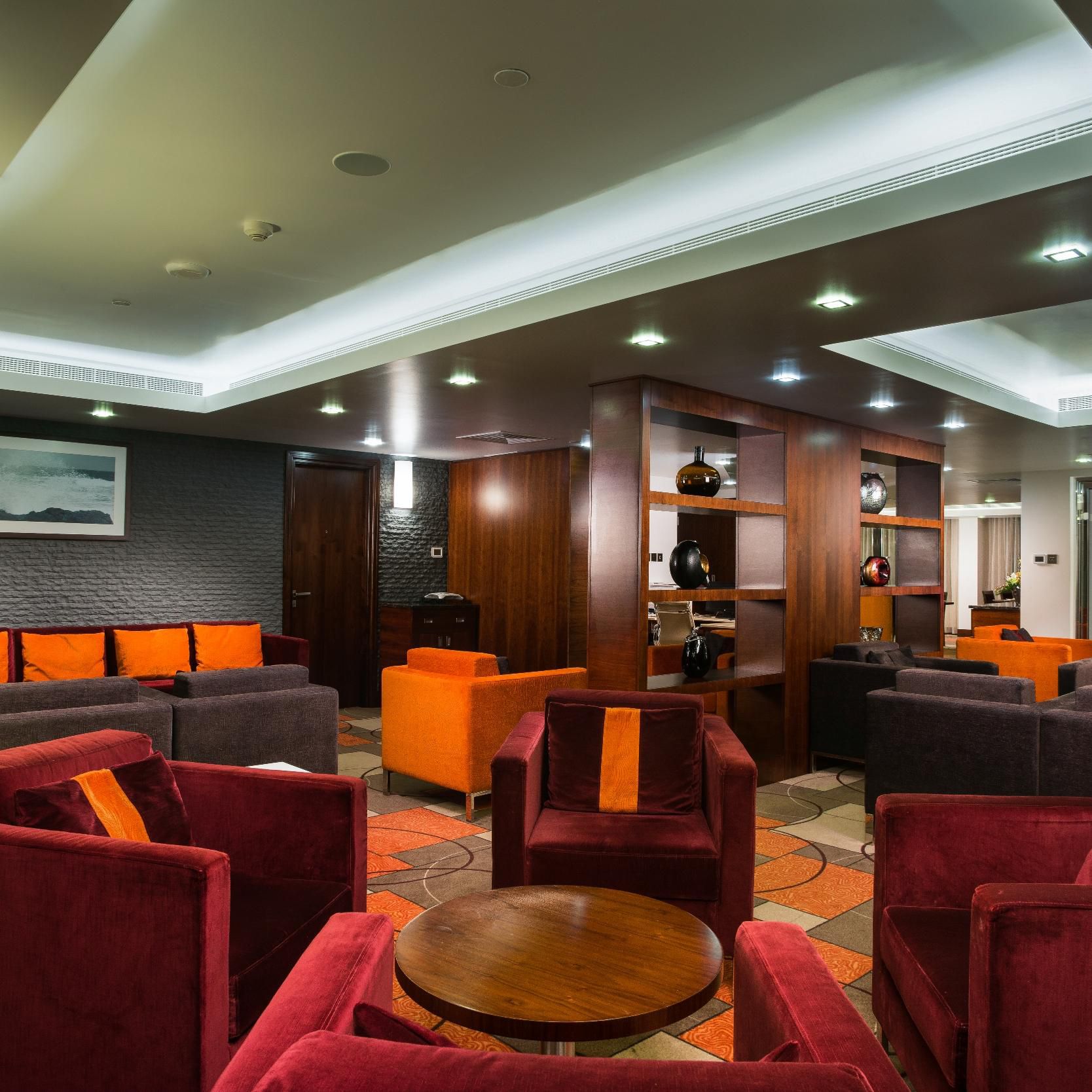 Club room guests gain exclusive access to the Club Lounge