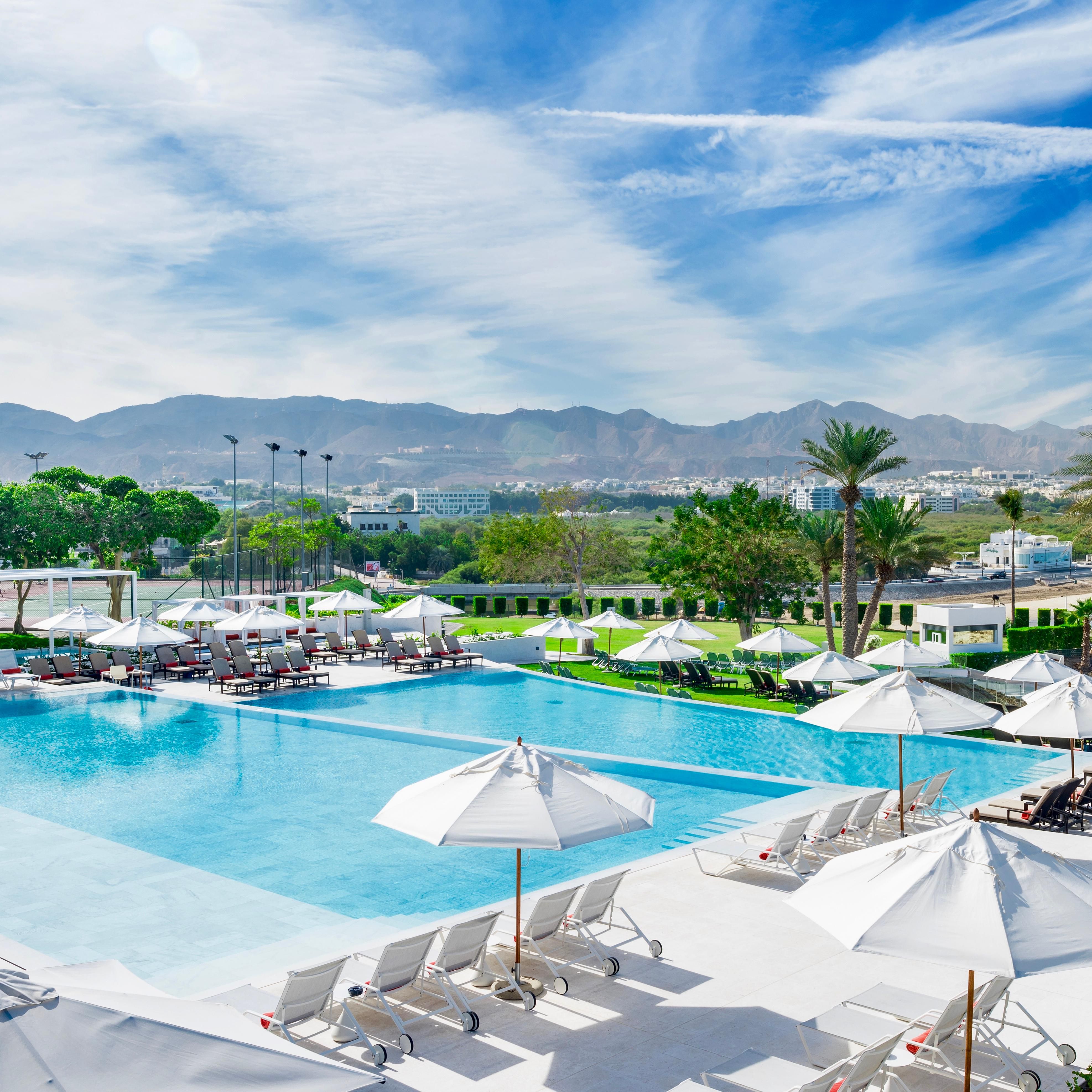 Crowne Plaza Muscat - Muscat, Oman