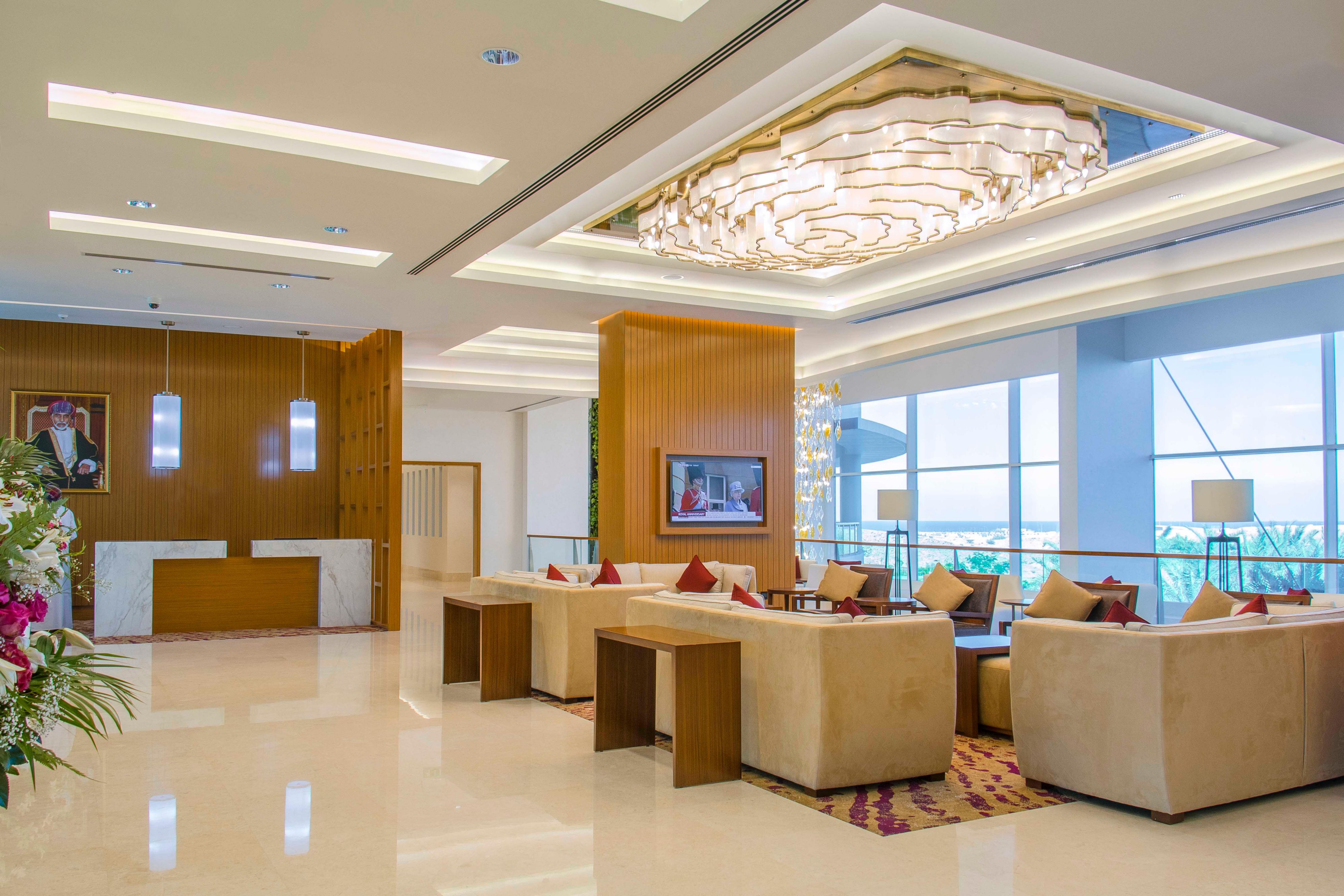 Crowne Plaza Muscat OCEC