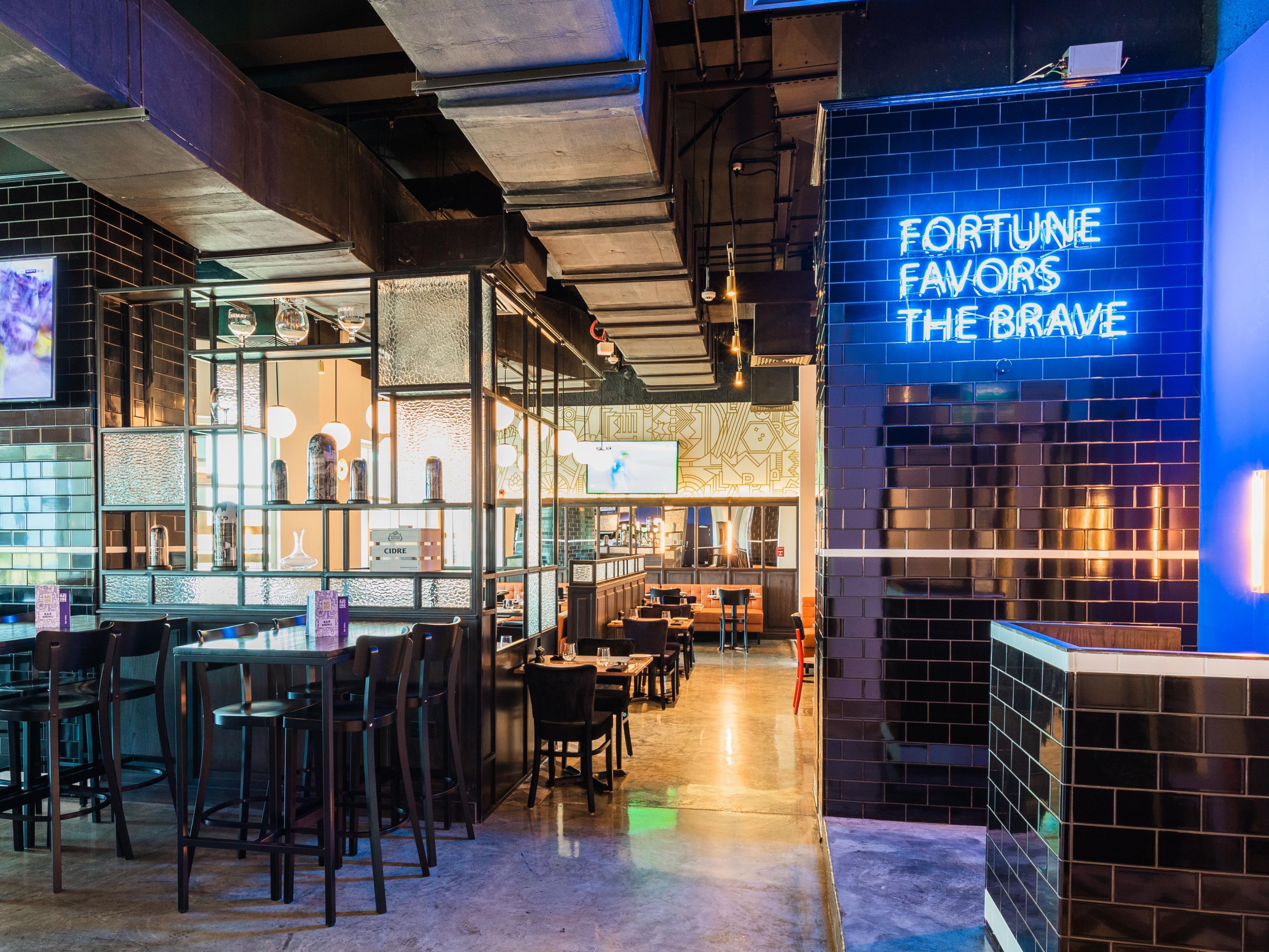 Le Petit Belge stands for all the small things that make Belgium great. We are a Belgian safe haven where everyone can enjoy the good taste of Belgian culture in its broadest sense. We are more than a restaurant, more than a bar, we are the informal embassy of Belgian food and culture.