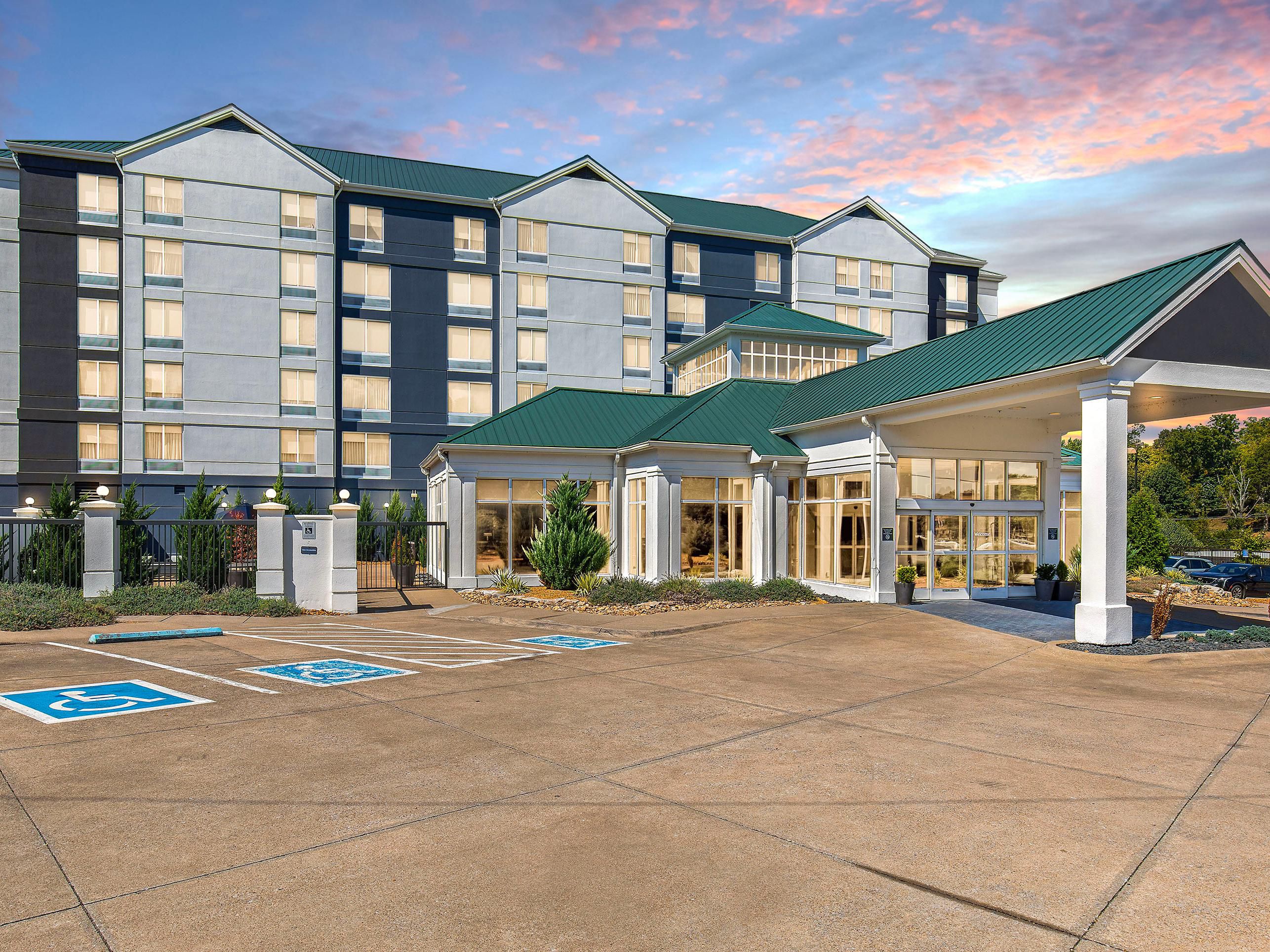 Welcome to Crowne Plaza Nashville Airport