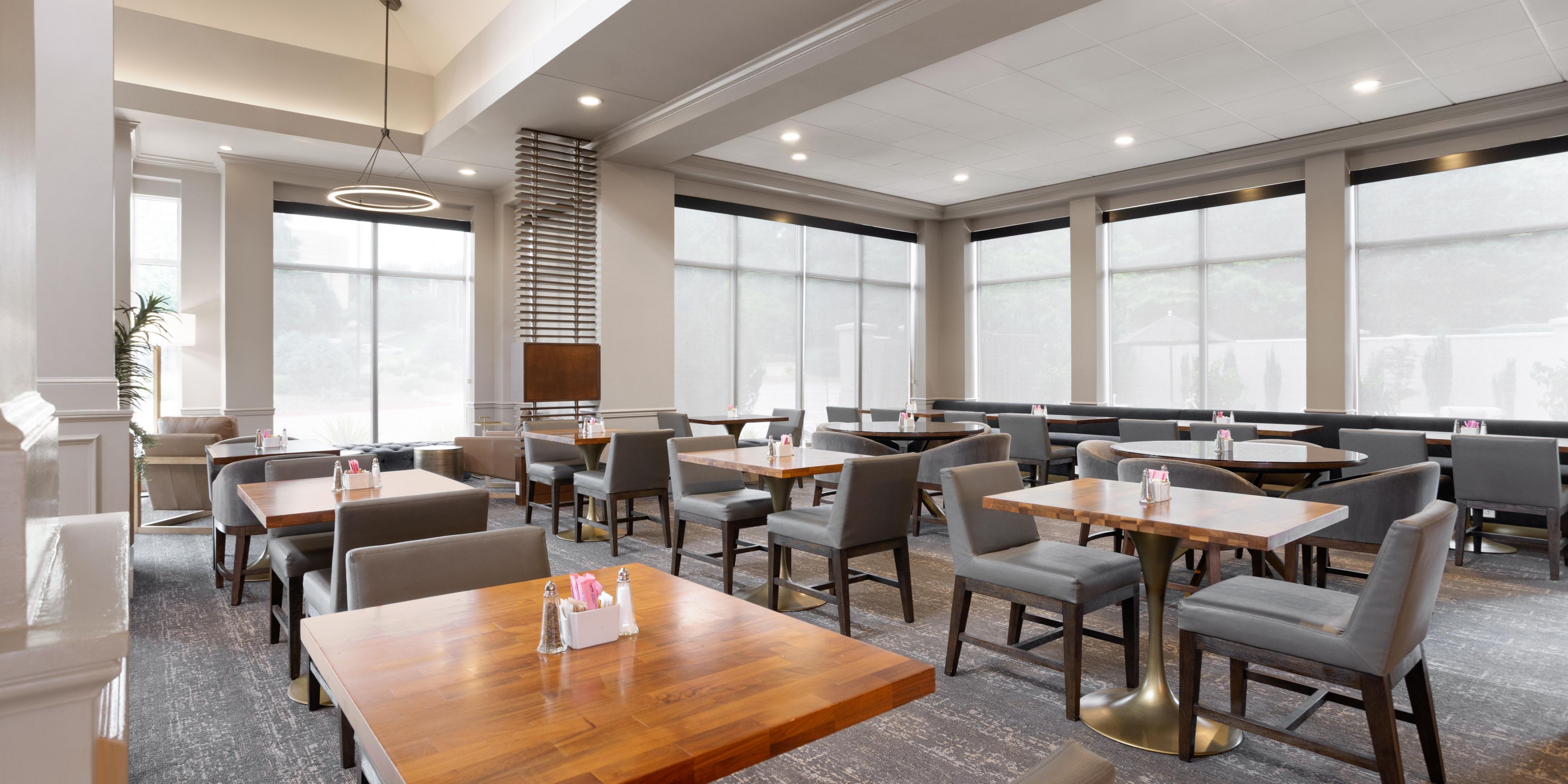 Dine in comfort at Layover Lounge, steps from your guestroom.