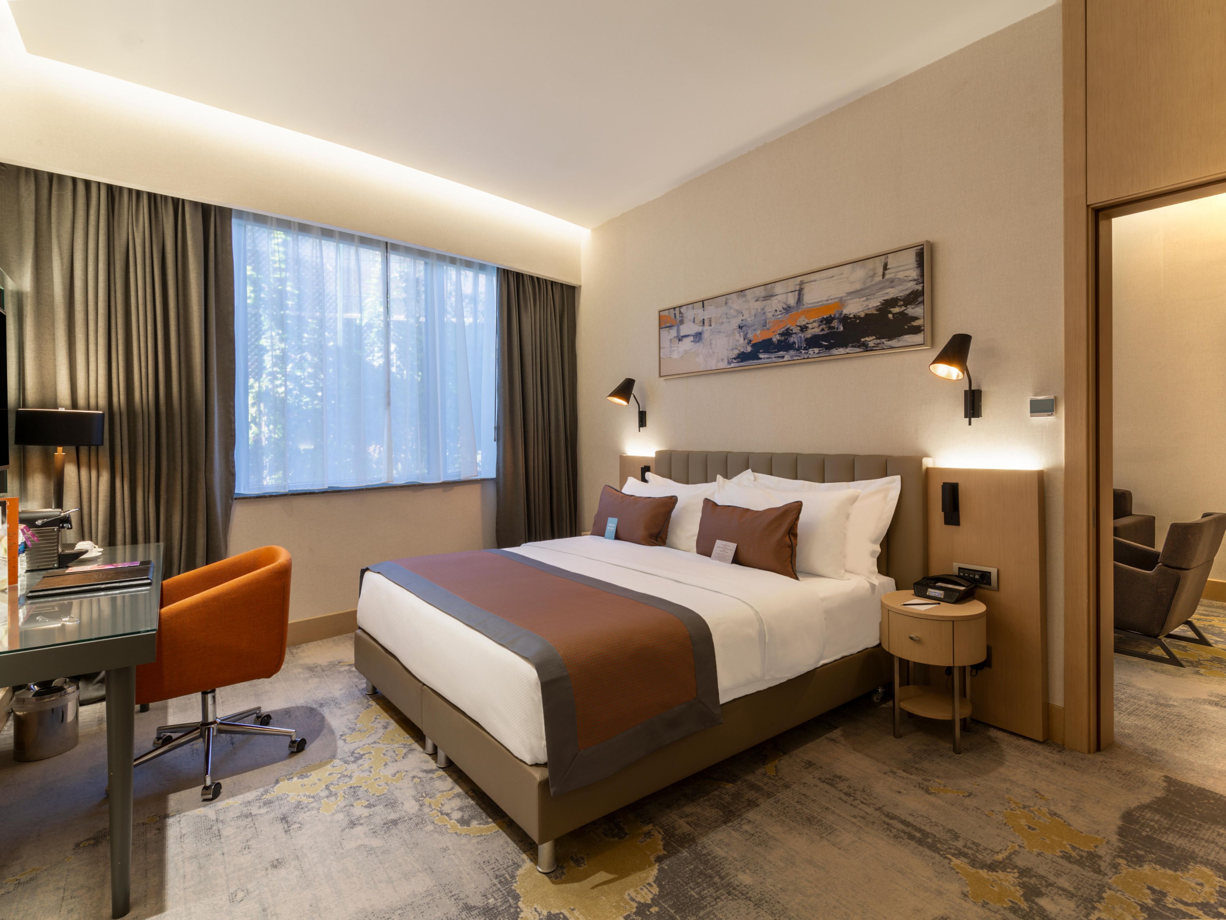 Suite with King Size and Sofa