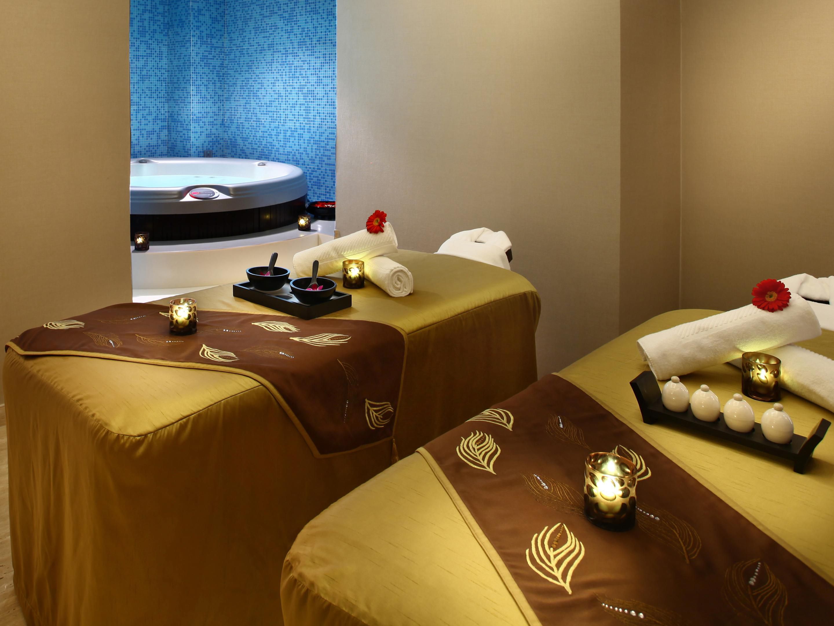 Indulge in the experience, de-stress and rejuvinate celebrating the finer things in life! Guests can unwind in leisure activities at Adya, that is spread across 18,000 sq.ft. of space encompassing of an outdoor swimming pool, spa,fitness centre and beauty salon that promises to be a relaxing and  rejuvenating experience for the body, mind and soul.