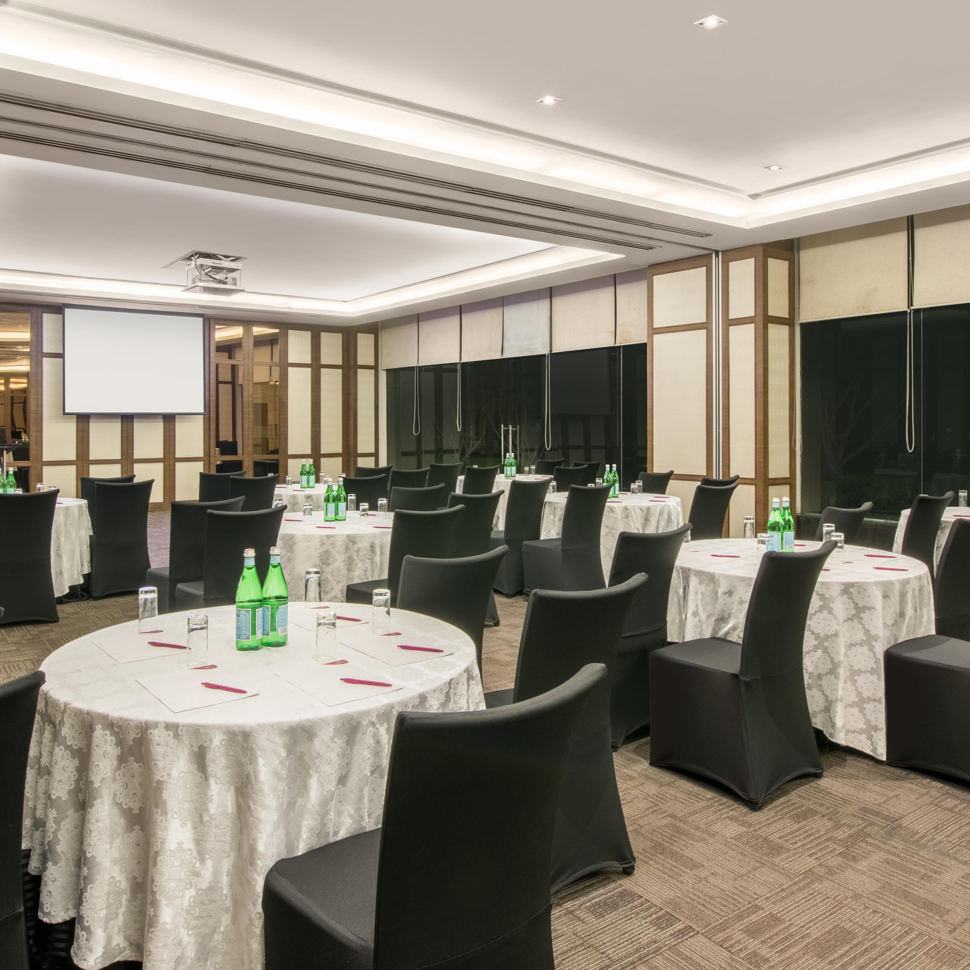 Pearl ballroom is best suited for small &amp; medium size meetings