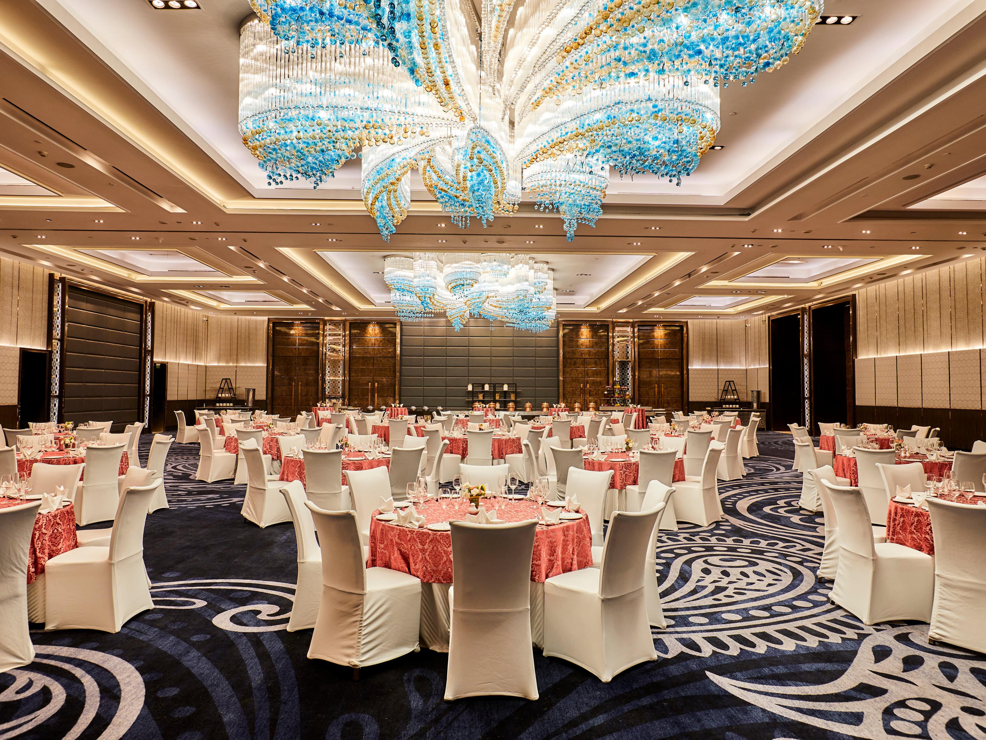 Crowne Plaza New Delhi Rohini is a place where we go beyond the realm of ordinary to make your celebration extraordinary! It offers one of Delhi's finest products and services for personal events and weddings that go well with an impressive range of accommodation and leisure activities.