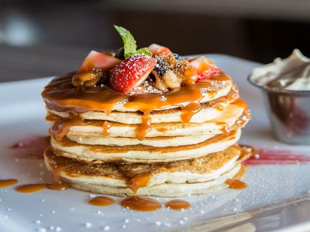 pancakes with toppings