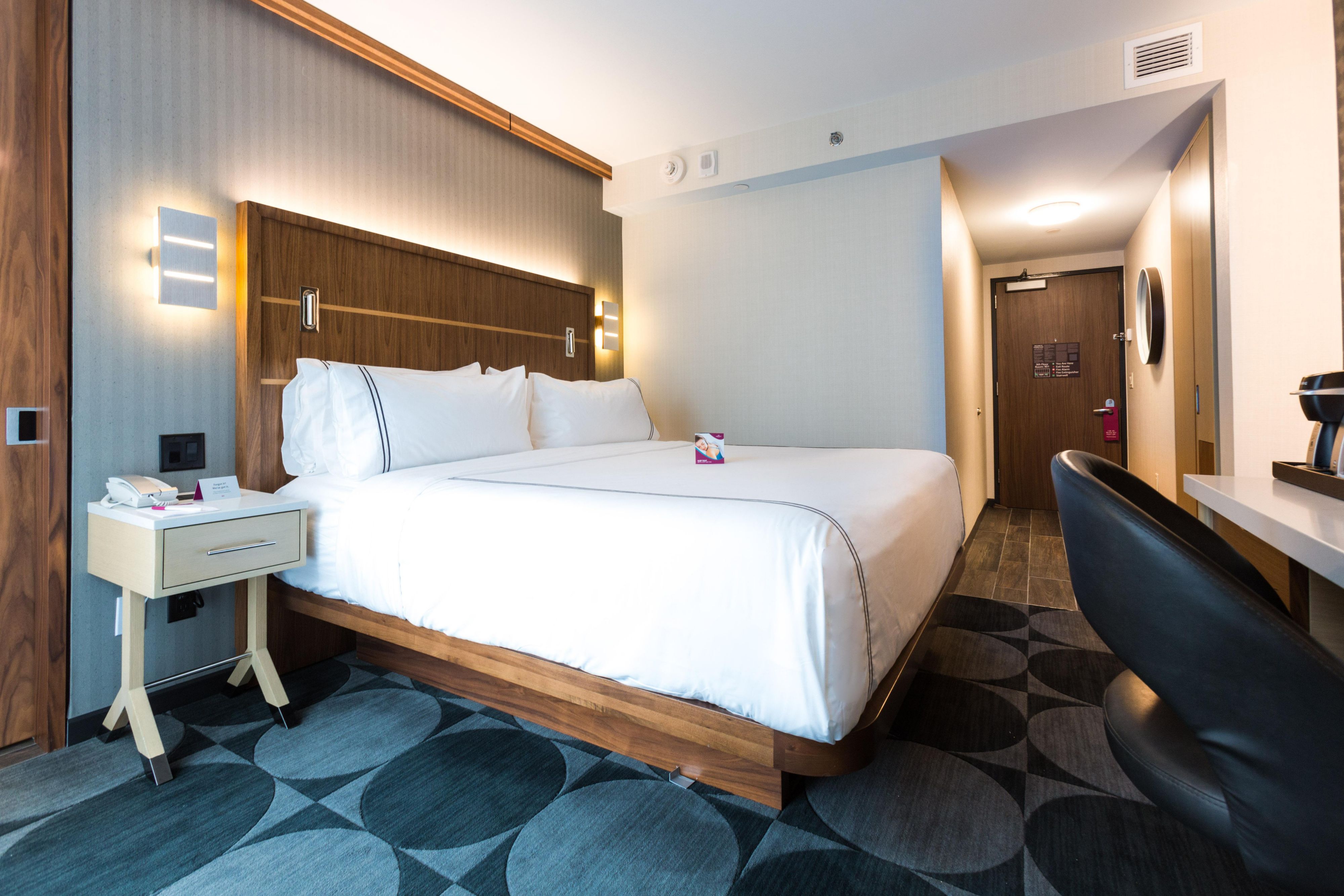 Crowne Plaza HY36 Midtown Manhattan Garment District Hotels near Penn