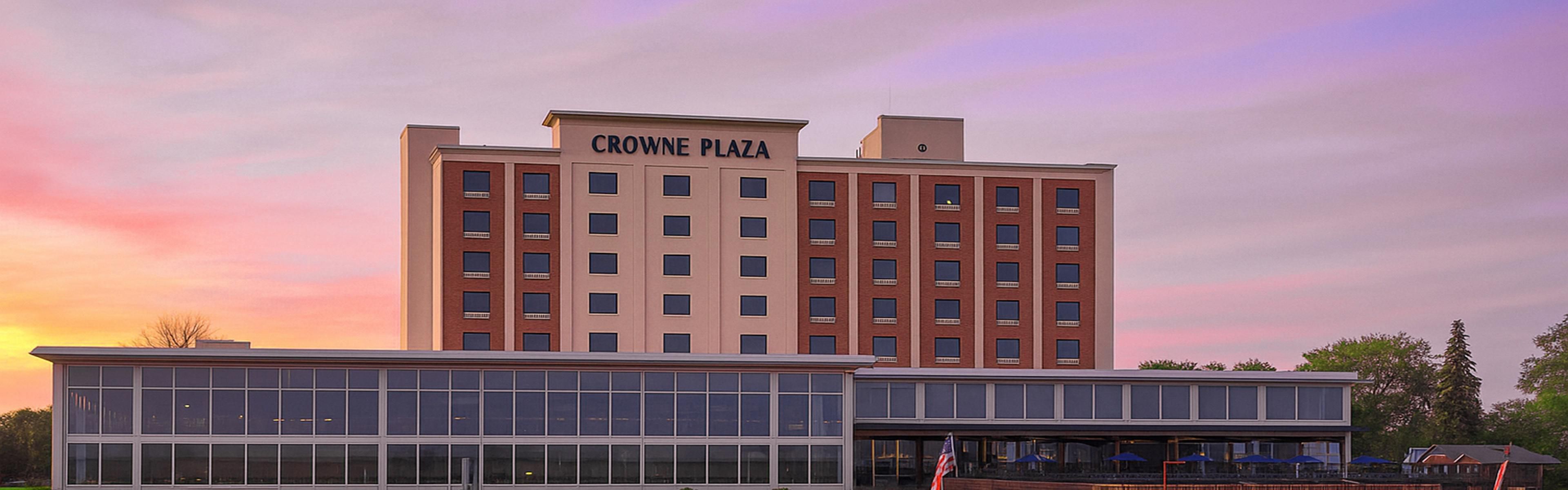 $hotelInfo.mediaDetails.welcomePhotos.primaryPhoto.caption}