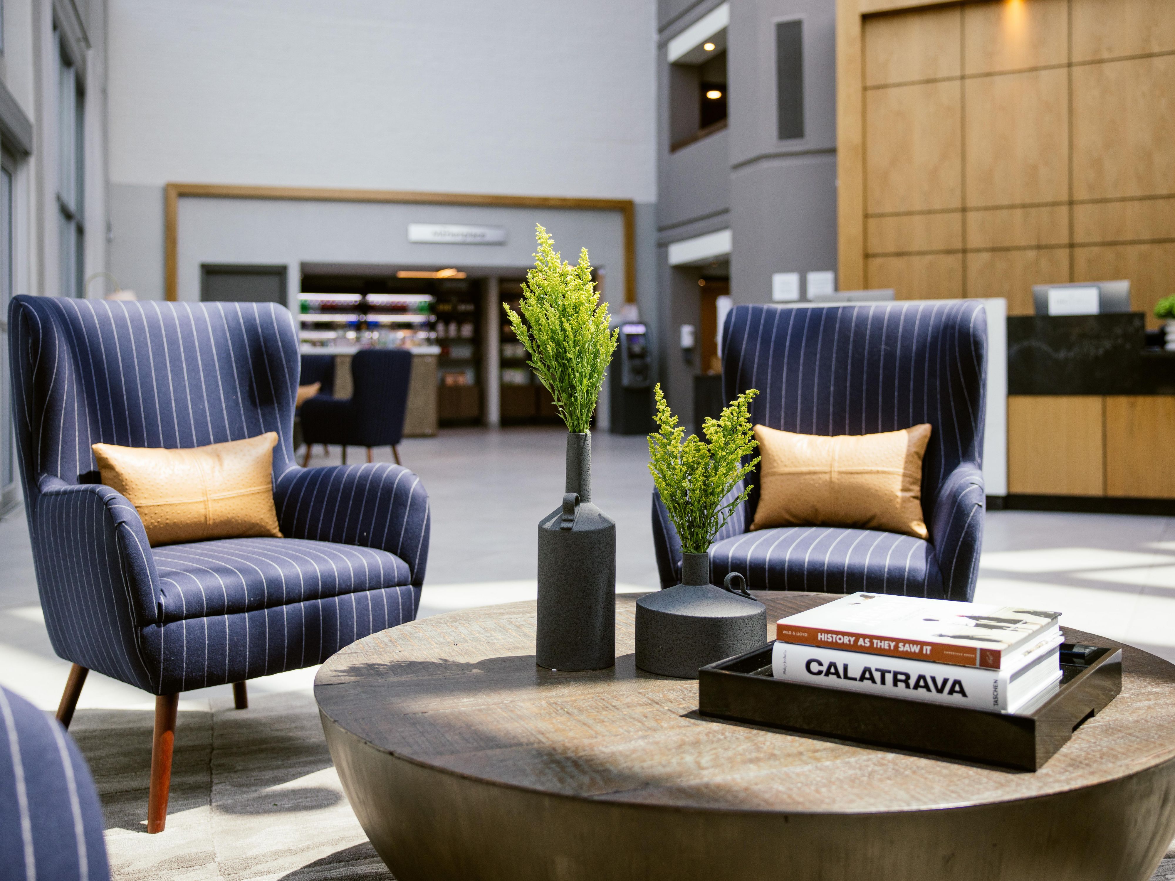Enjoy thoughtful amenities like a refreshing outdoor pool, a 24-hour Fitness Center, and rejuvenating sauna and steam rooms. Take advantage of convenient EV charging stations and free Wi-Fi. Savor delicious meals at Eighteen70 Restaurant & Bar and host events in our versatile venues. Here, you’ll find sophistication in every detail.