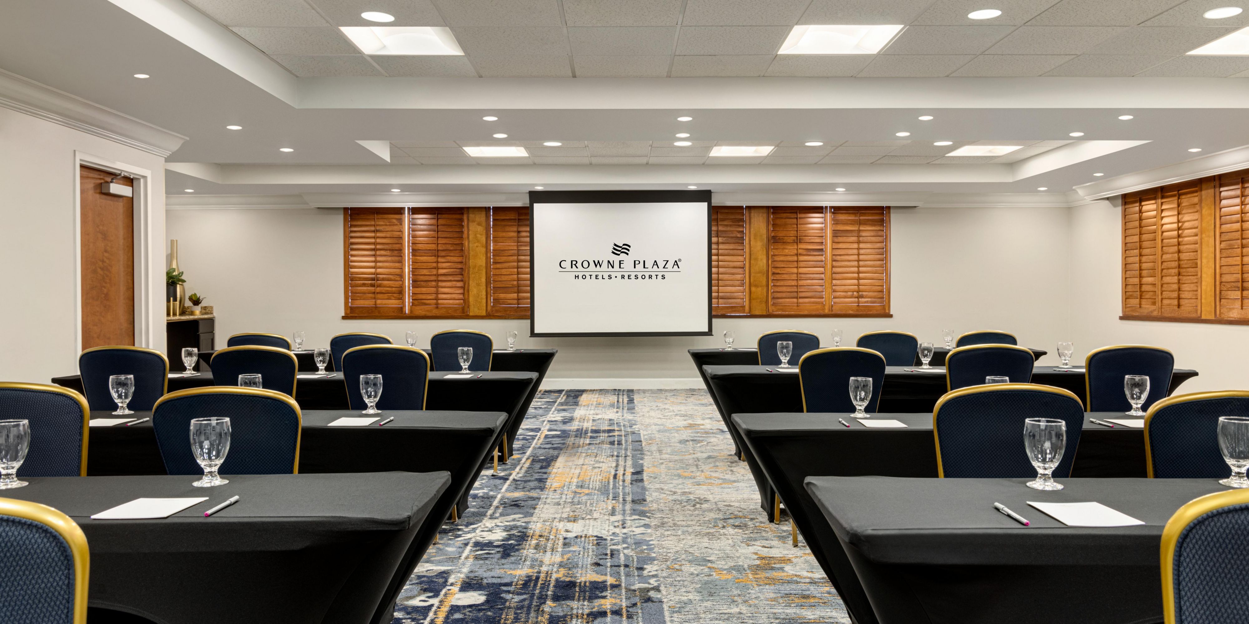 Unlike big conference center hotels, we specialize in meetings from 10-250. Coupled with menu selections from our award winning culinary team and our dedicated Crowne Meetings Director, your meeting will be a huge success!