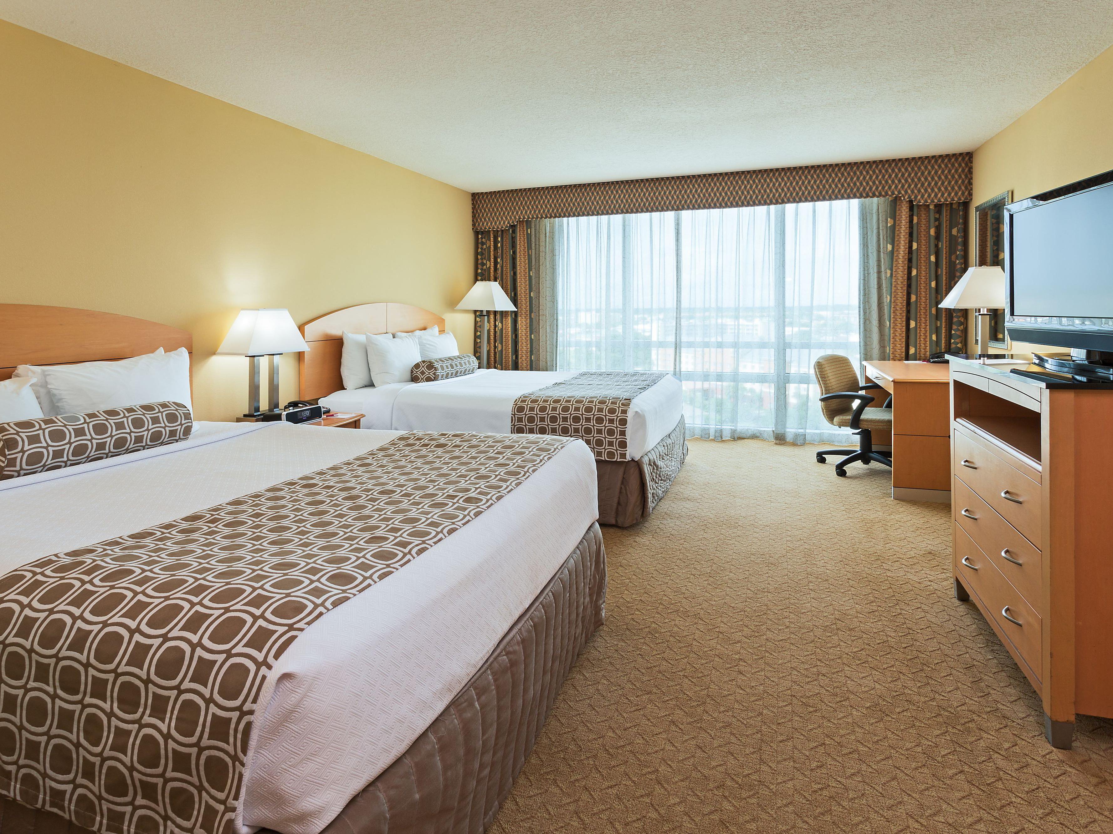 Hotels Near Orlando Convention Center | Crowne Plaza Orlando-Universal