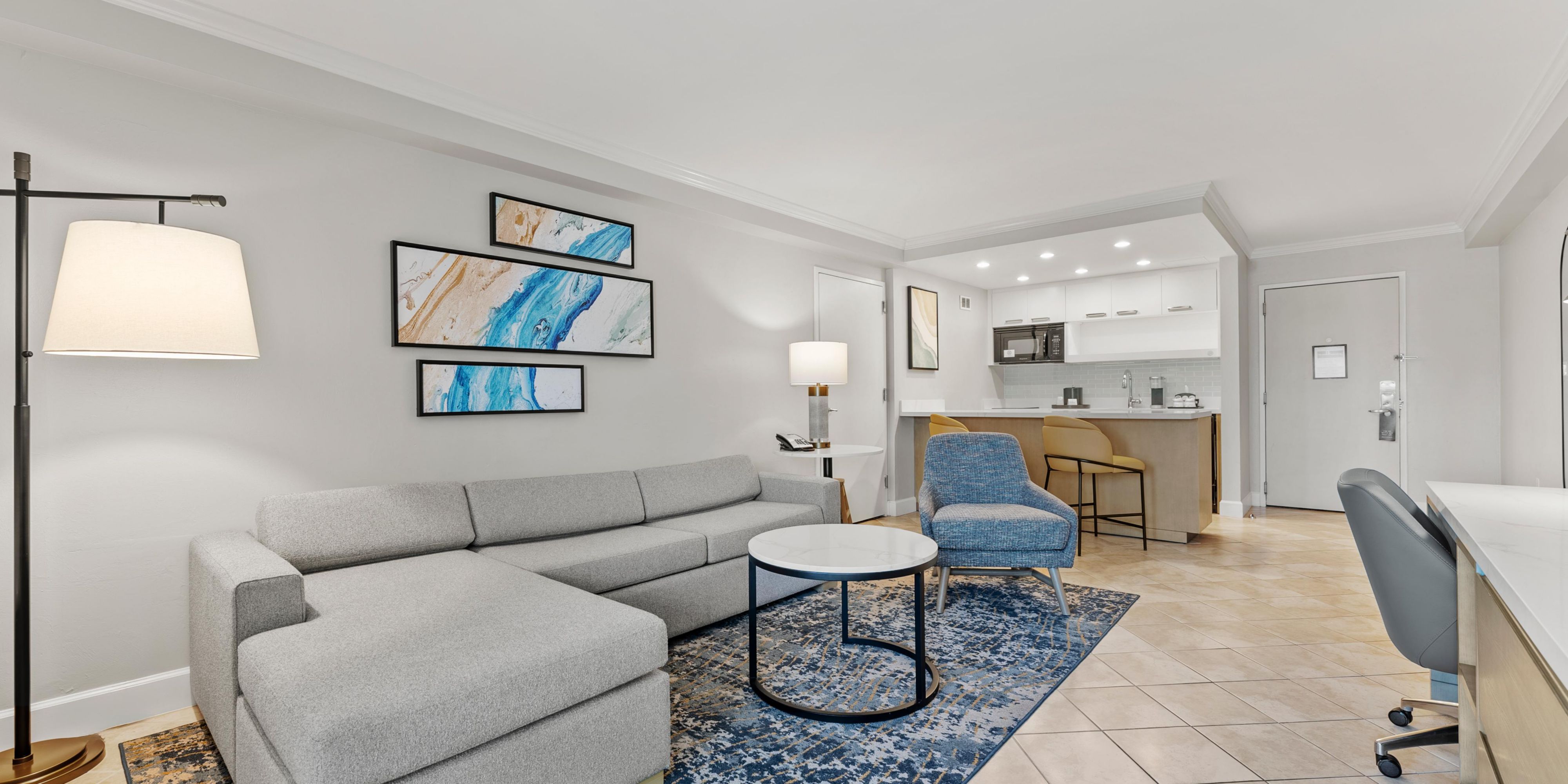 Suite with living room 