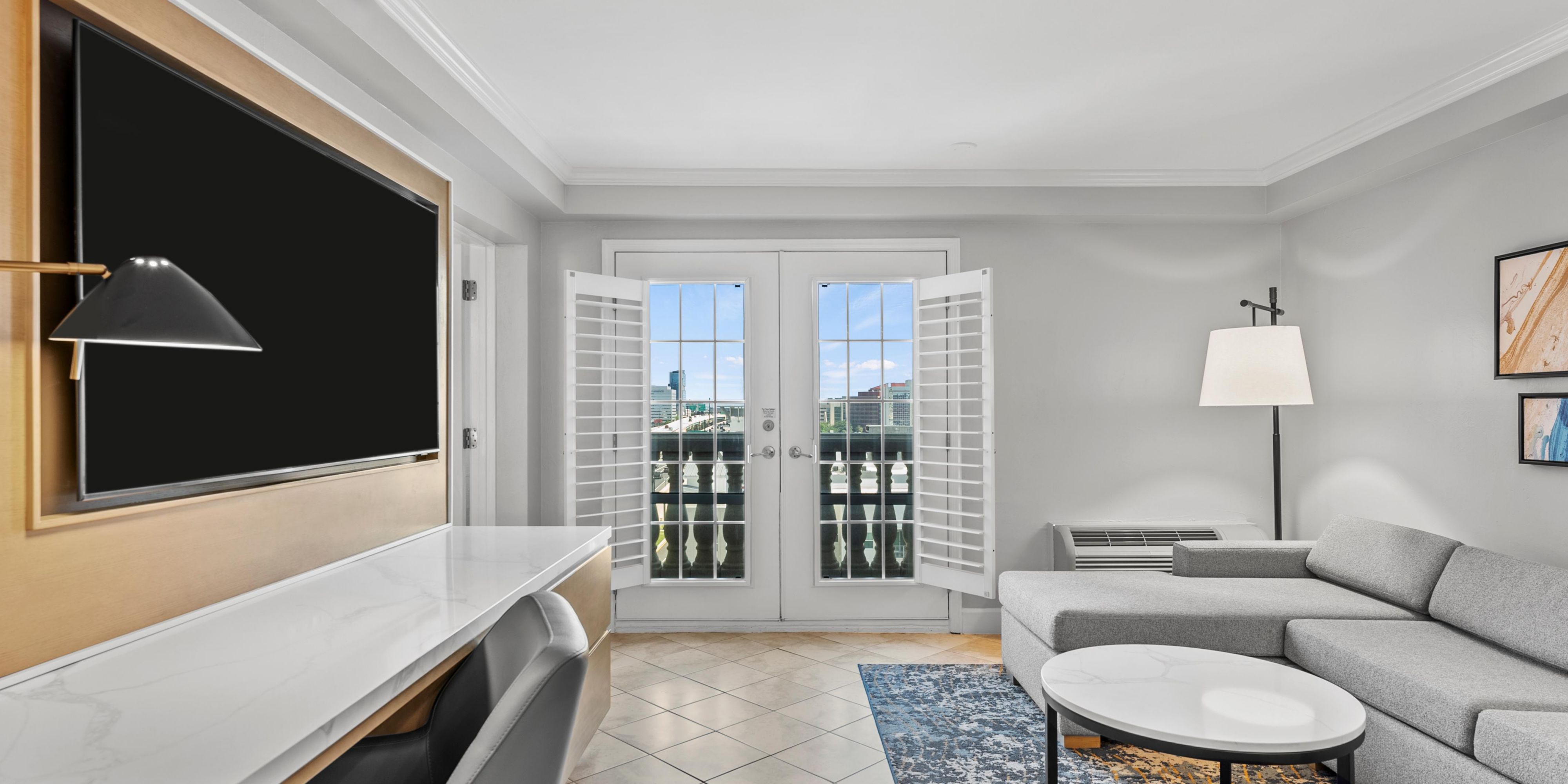 Living room with balcony doors