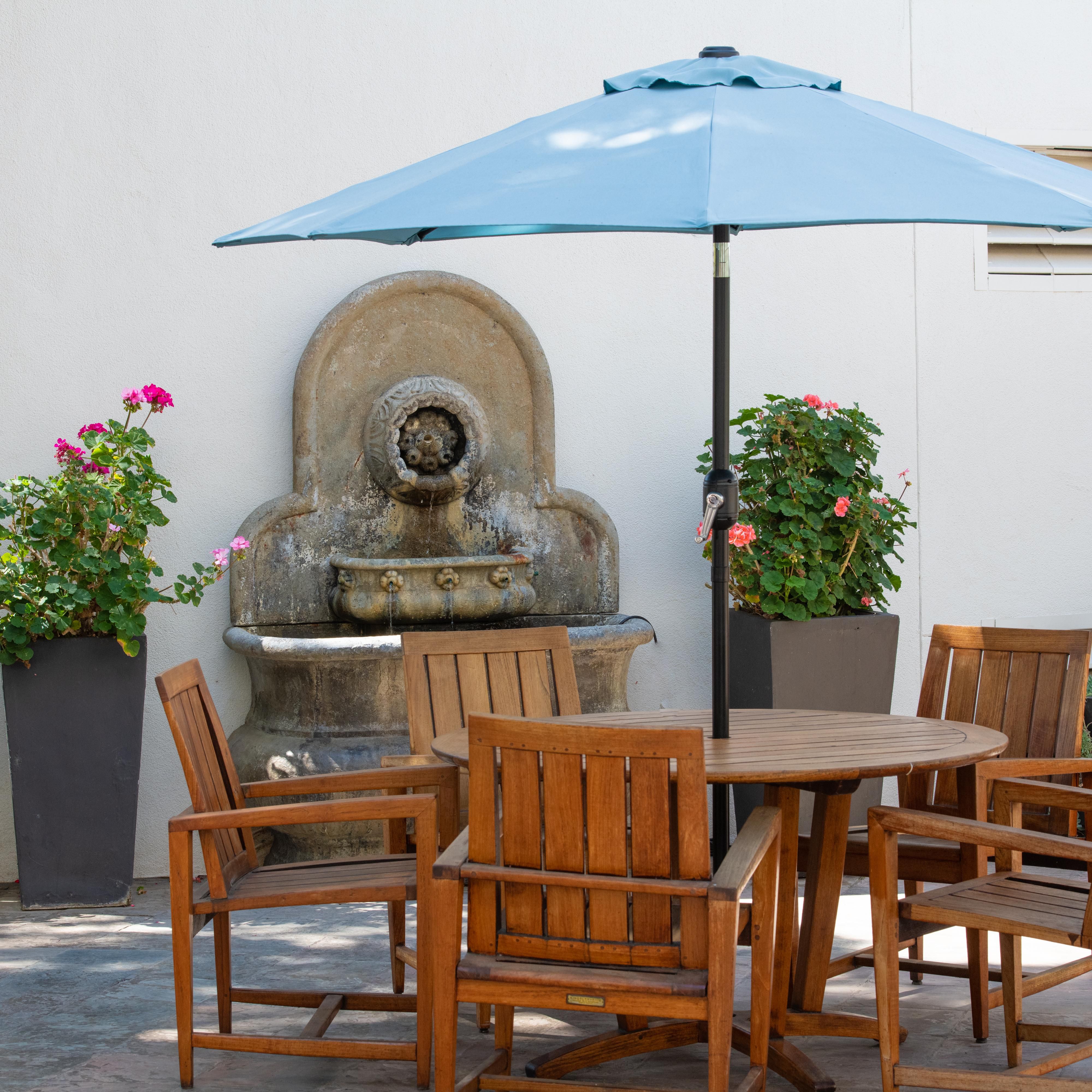 Outdoor courtyard, with ample space for gathering and relaxing.