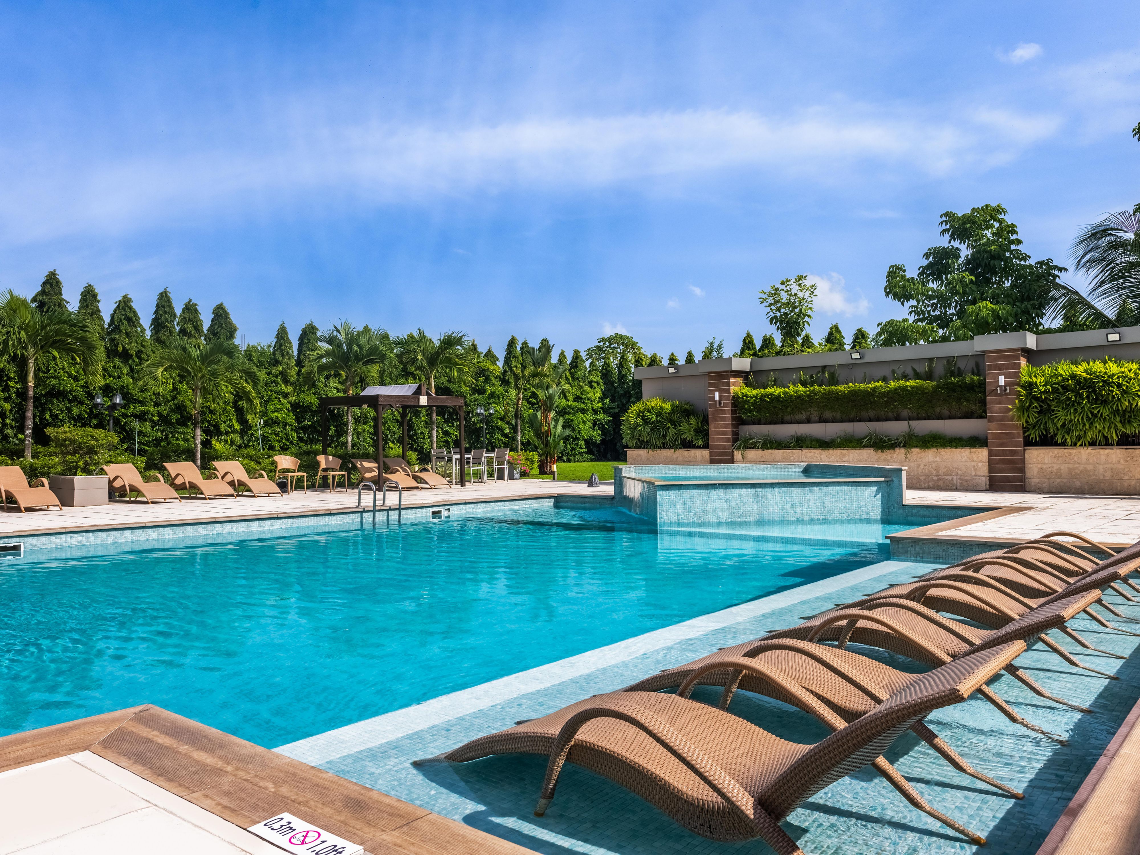 Swimming Pool Crowne Plaza Panama Airport