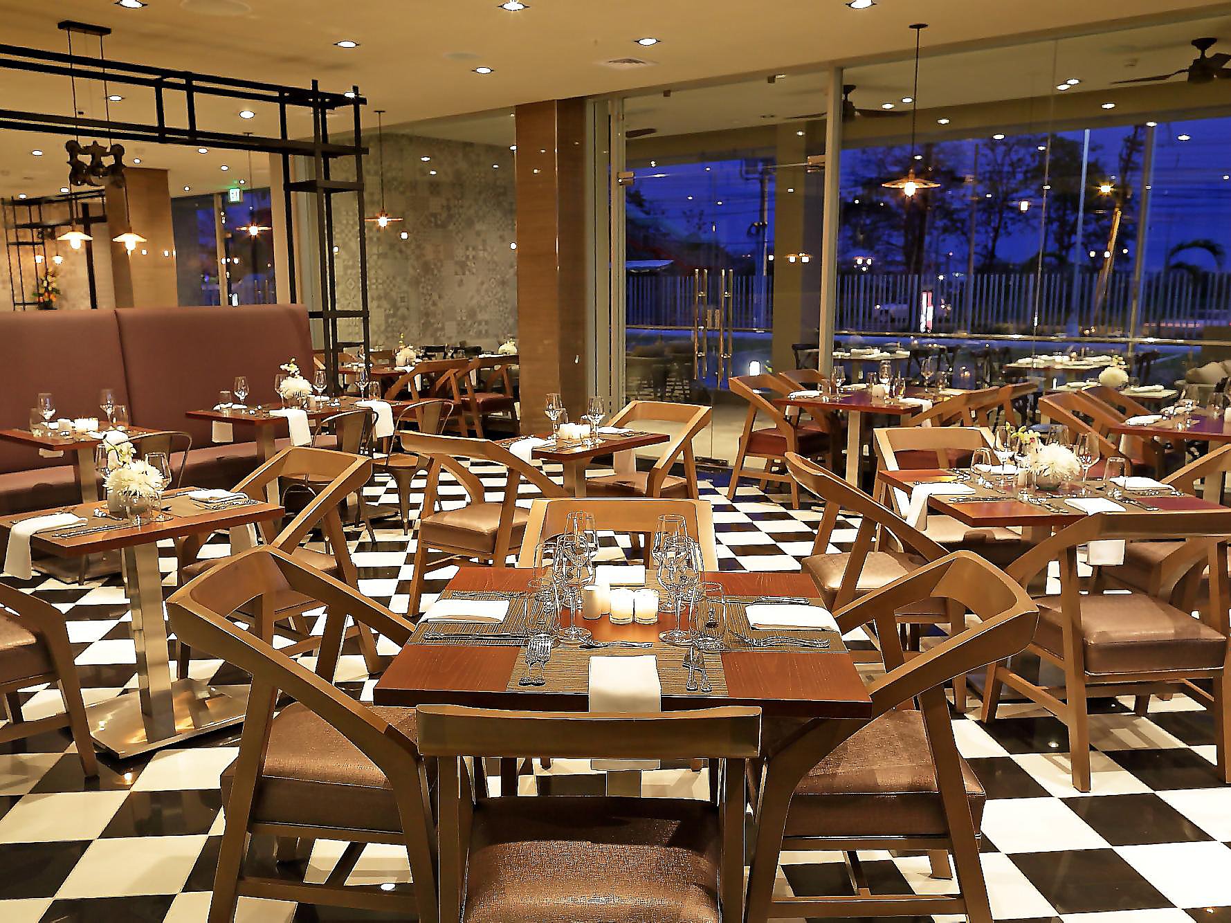 Restaurants Near Panama Airport Panama Crowne Plaza