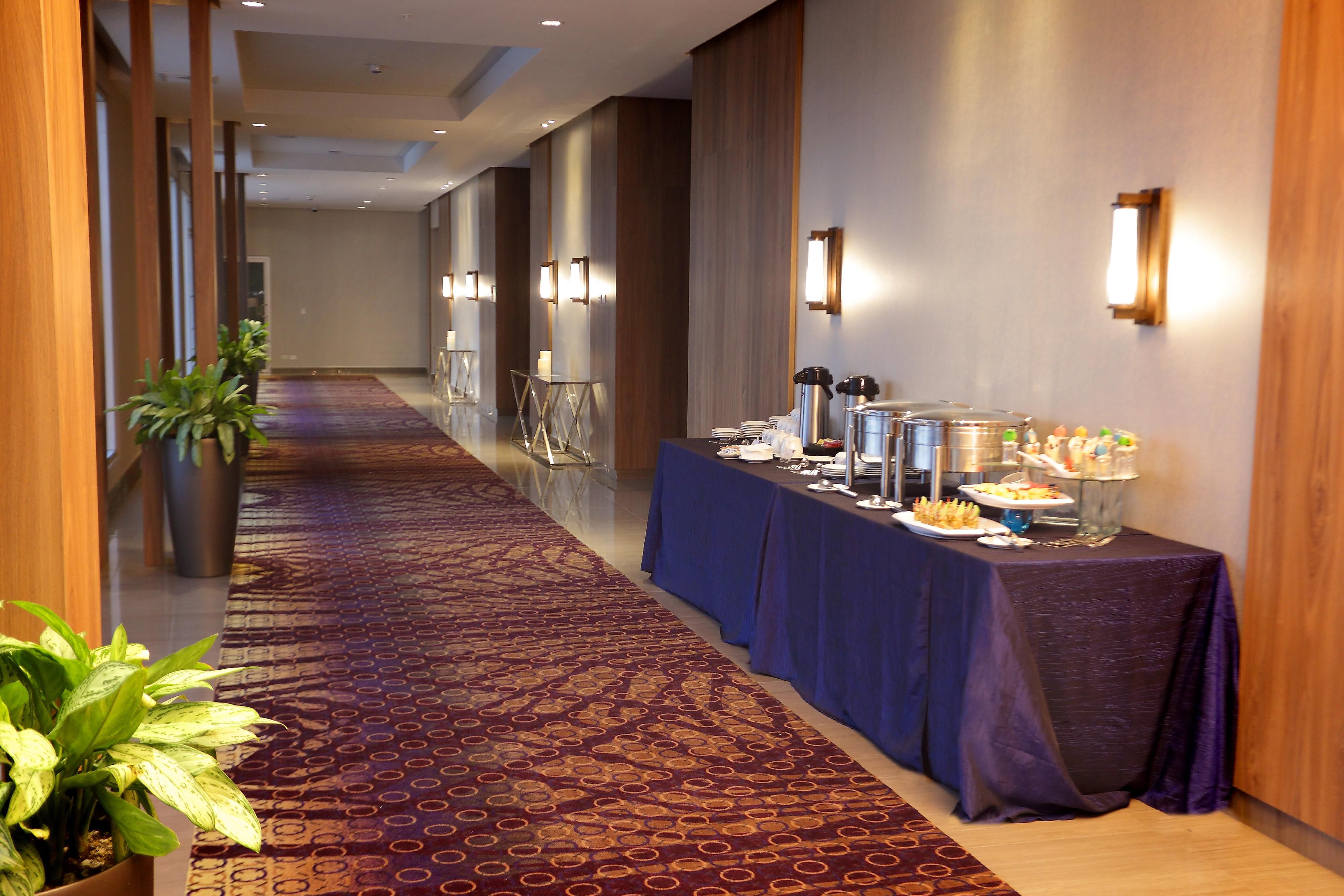 Pre-function Area at the Airport Hotel in Panama, Crowne Plaza PTY