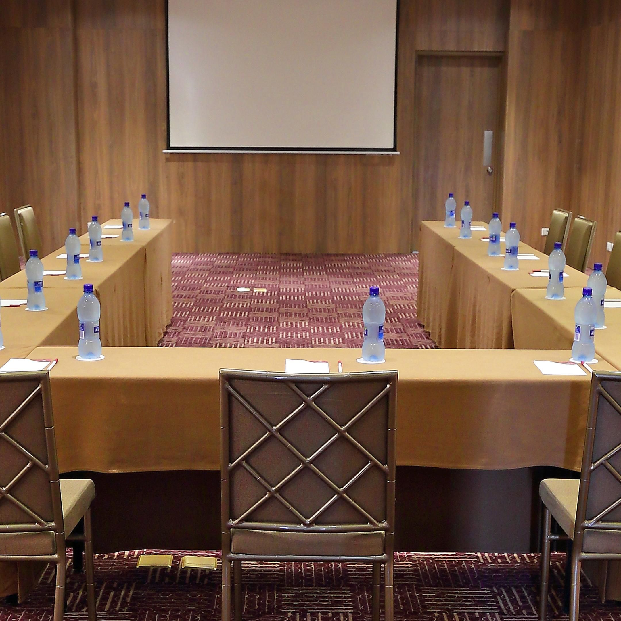 Conference Room at the Crowne Plaza Panama Airport Hotel