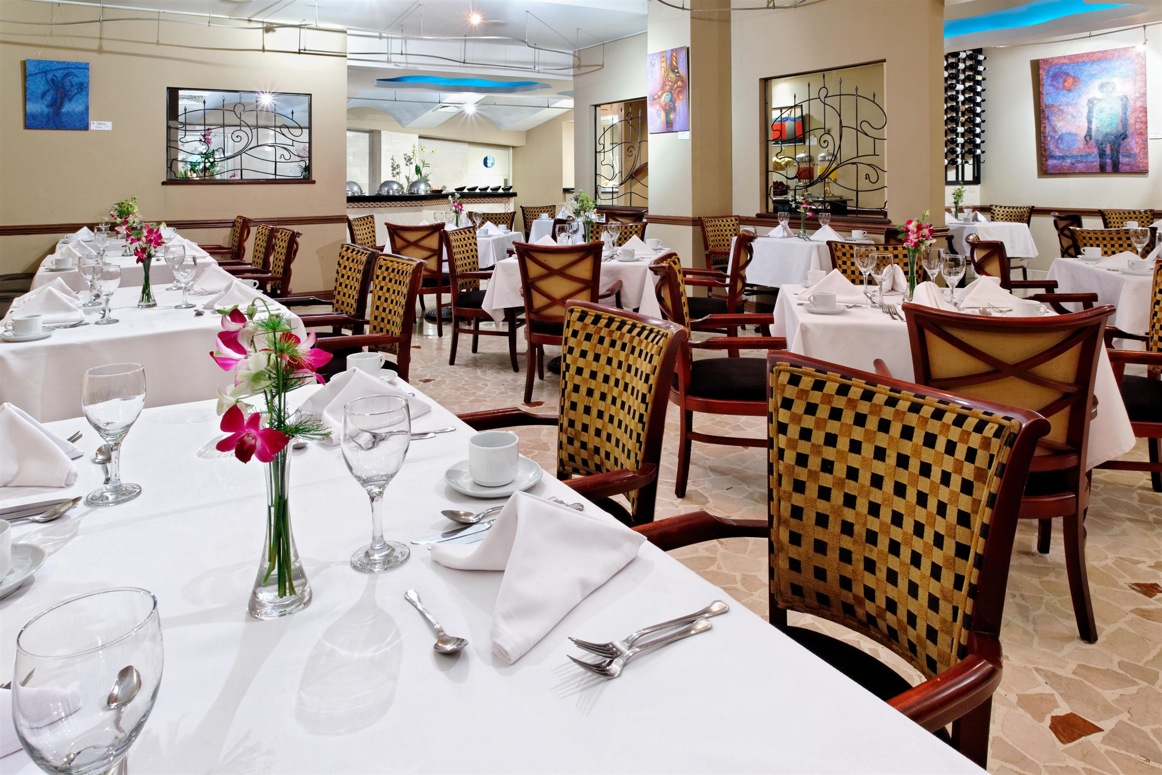 Restaurant La Galeria at the Crowne Plaza Panama