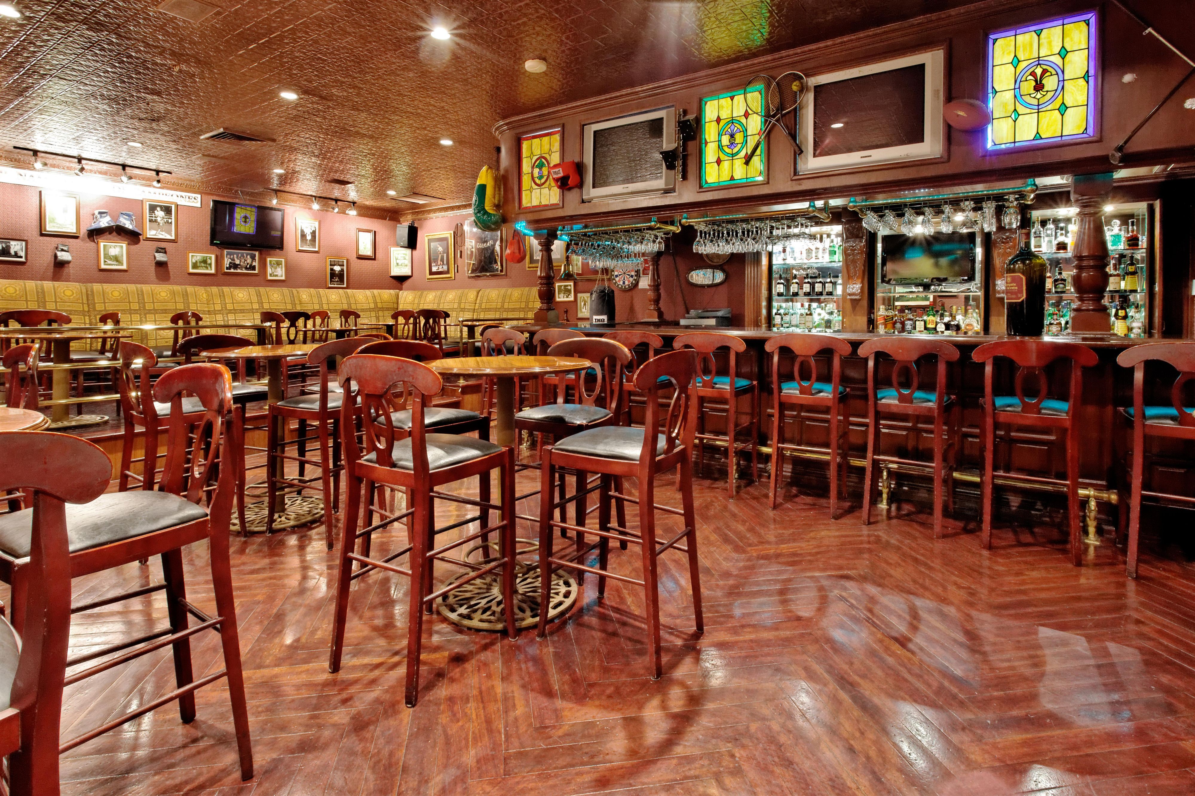 Bar and Lounge at the Hotel Crowne Plaza Panama