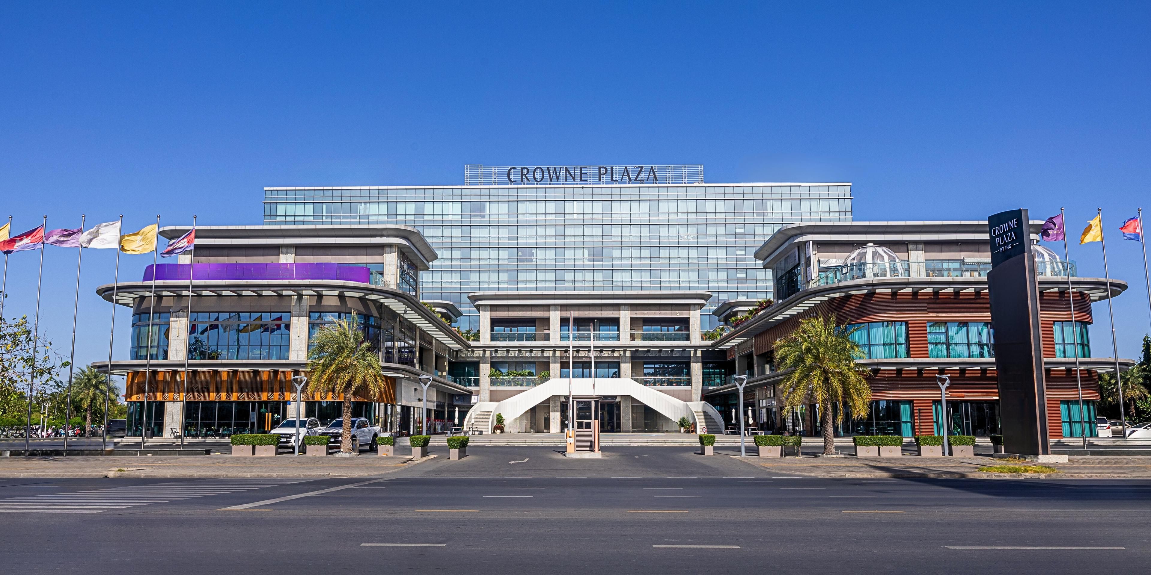 $hotelInfo.mediaDetails.welcomePhotos.primaryPhoto.caption}