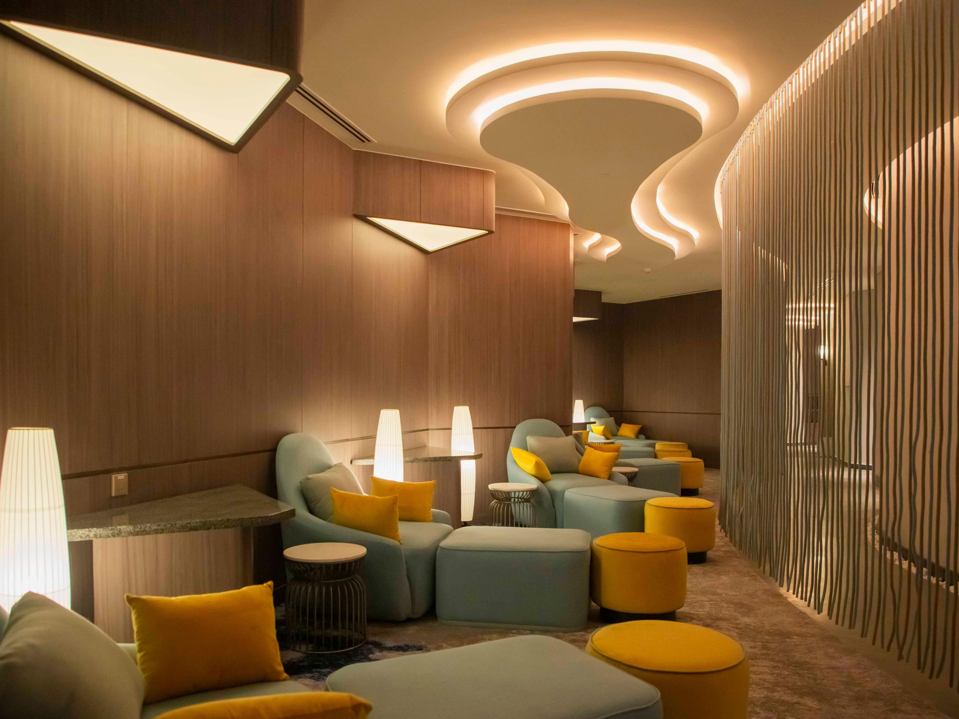 Your journey of well-being begins at Hoa Sim Spa, a serene sanctuary with four unique treatment rooms offering balance and mindfulness. Designed to invoke sensations of peace with therapies that will carry you to a world of quiet and relaxation.