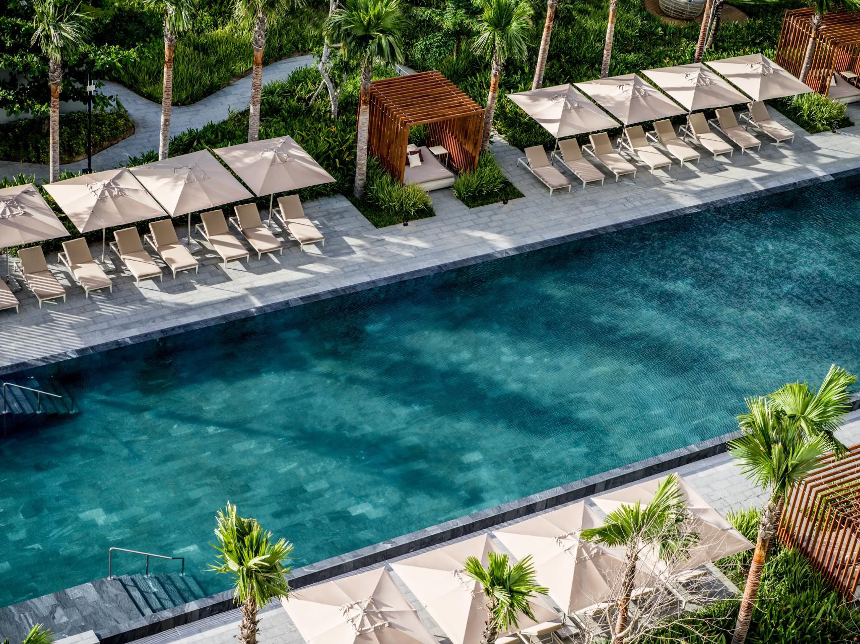 Crowne Plaza Phu Quoc Starbay’s pools offer a swimming experience fully catered to different categories of resort guests, from families with children through to independent travellers and couples looking to relax away from the crowds. The pool is an ideal spot for gazing up at Phu Quoc’s mesmerisingly luminous night skies.