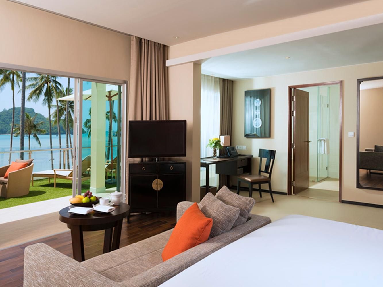 Crowne plaza phuket panwa beach resort