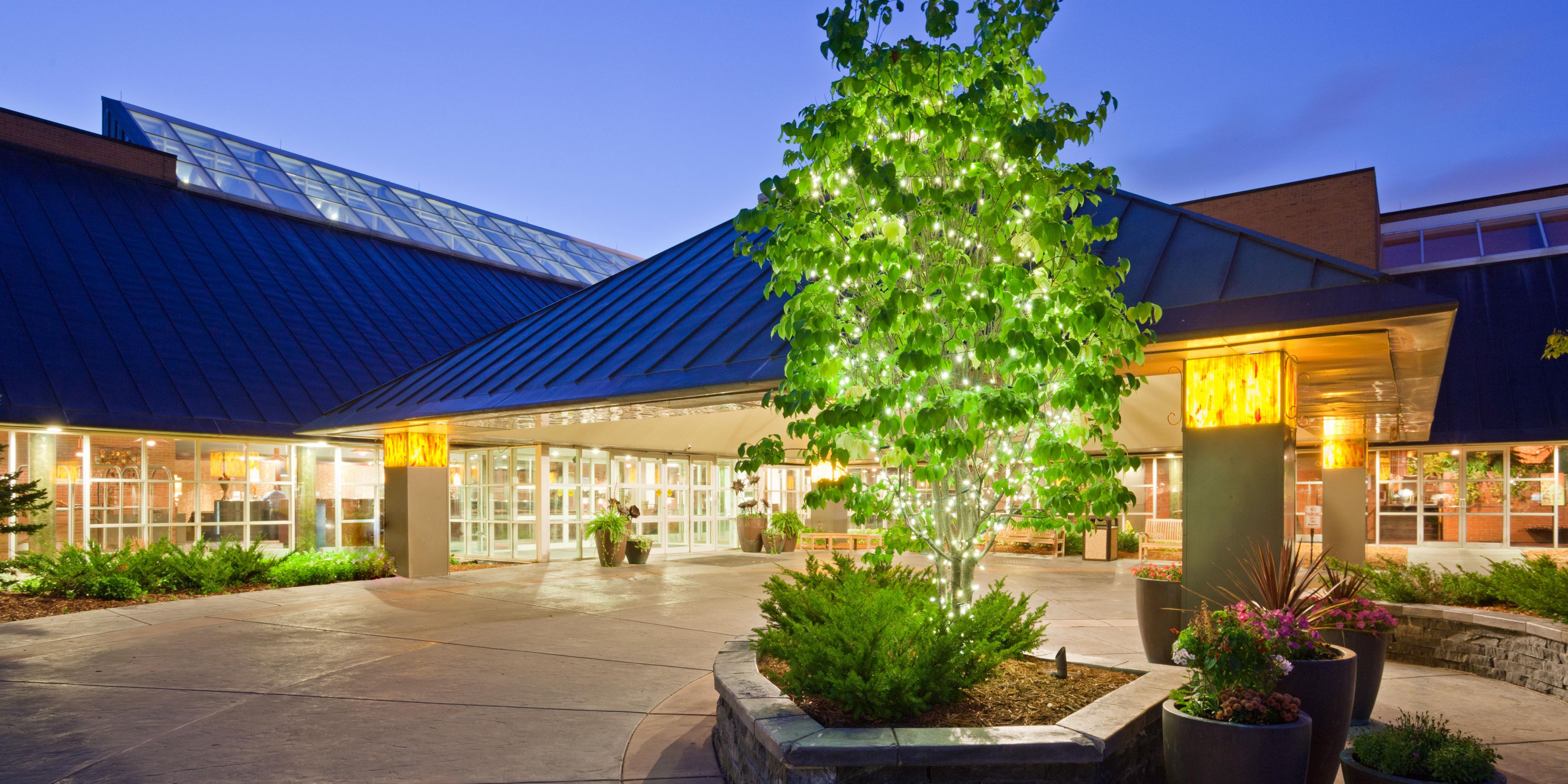 Plymouth Hotels near Target Field Crowne Plaza Minneapolis West