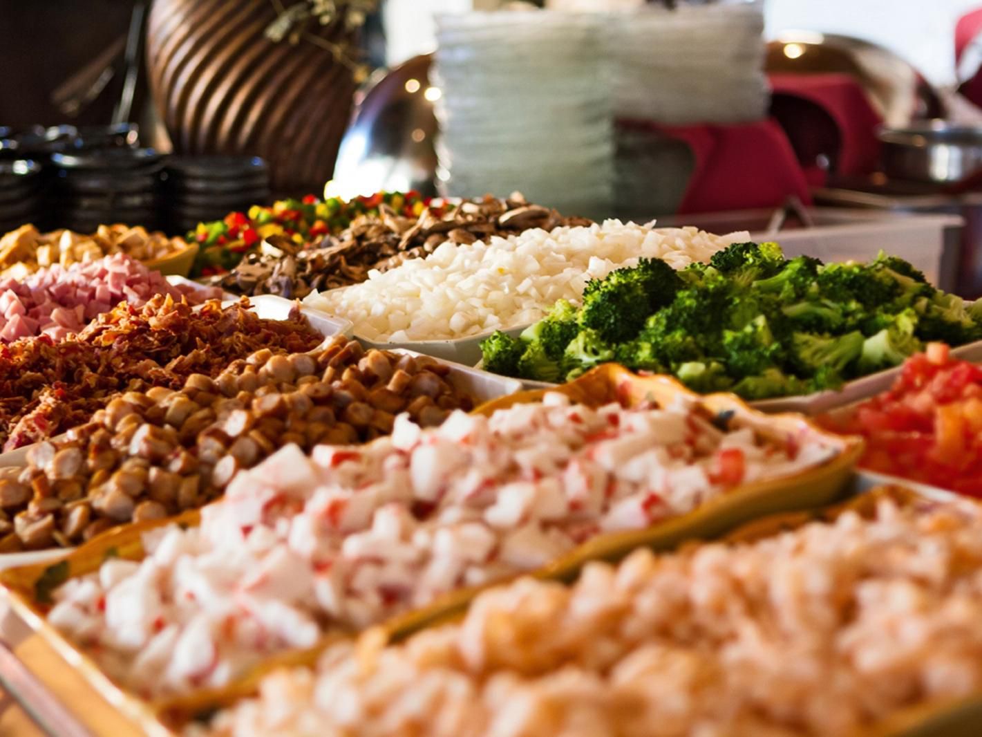 Join us at the Crowne Plaza Minneapolis West for Sunday Brunch from 9AM to 1PM.